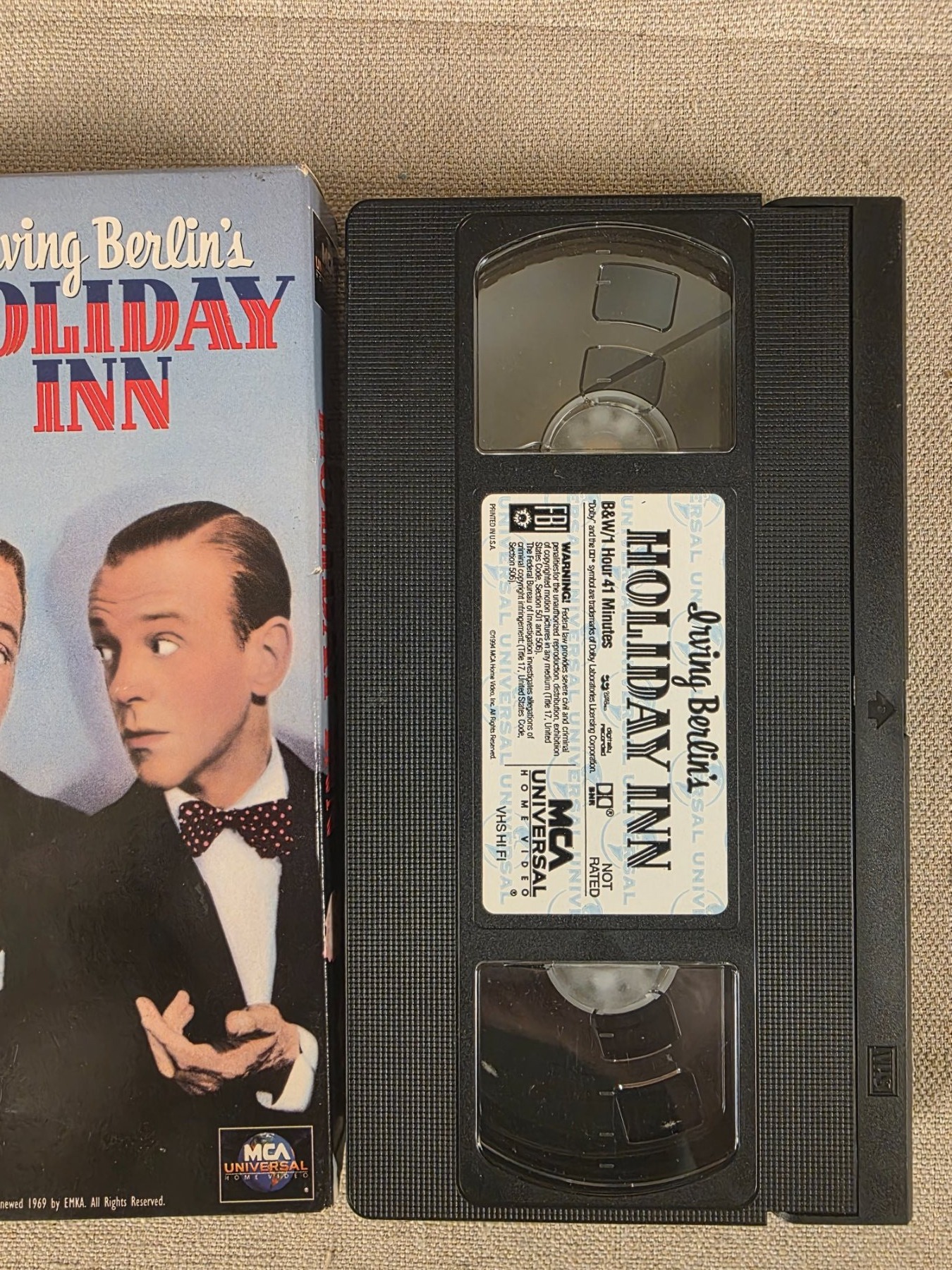 Holiday Inn VHS Movie Bing Crosby Fred Astaire 1942 MCA Universal - Image 3