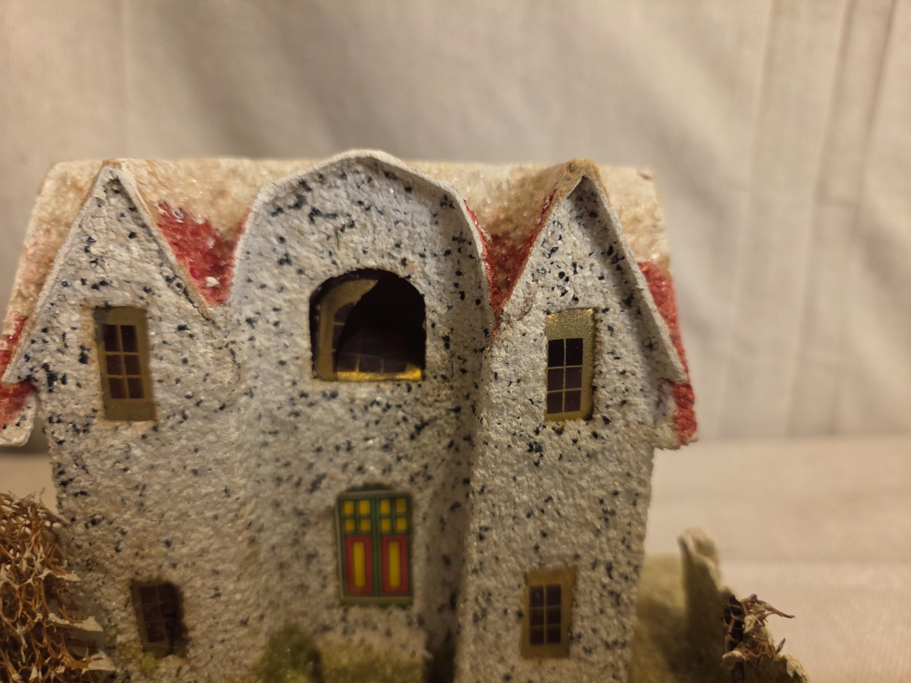 Vintage Christmas Putz House Paper Mache Collectible - Image 2