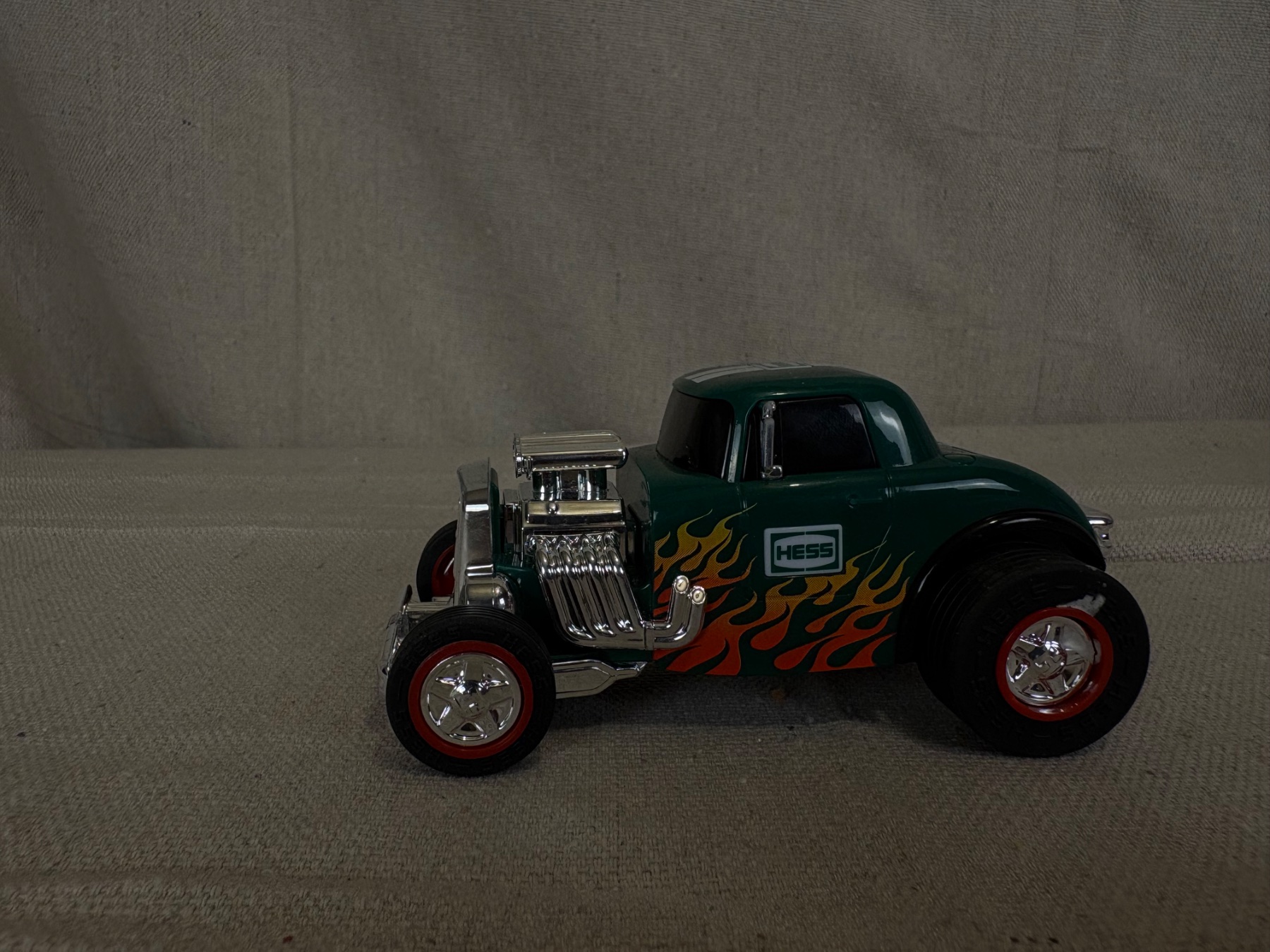 Hess 2022 Green Hot Rod Toy Car Collectible Pullback Racer - Image 2