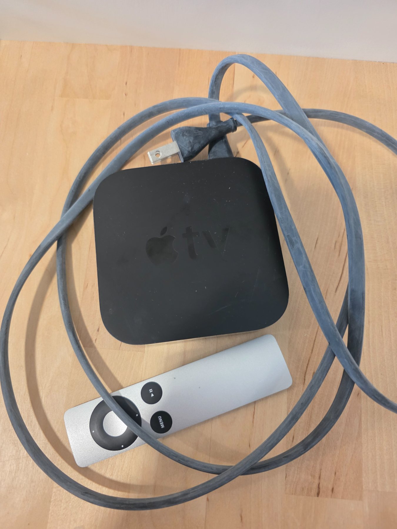Apple TV 3rd Generation A1469 HD Media Streamer with Remote