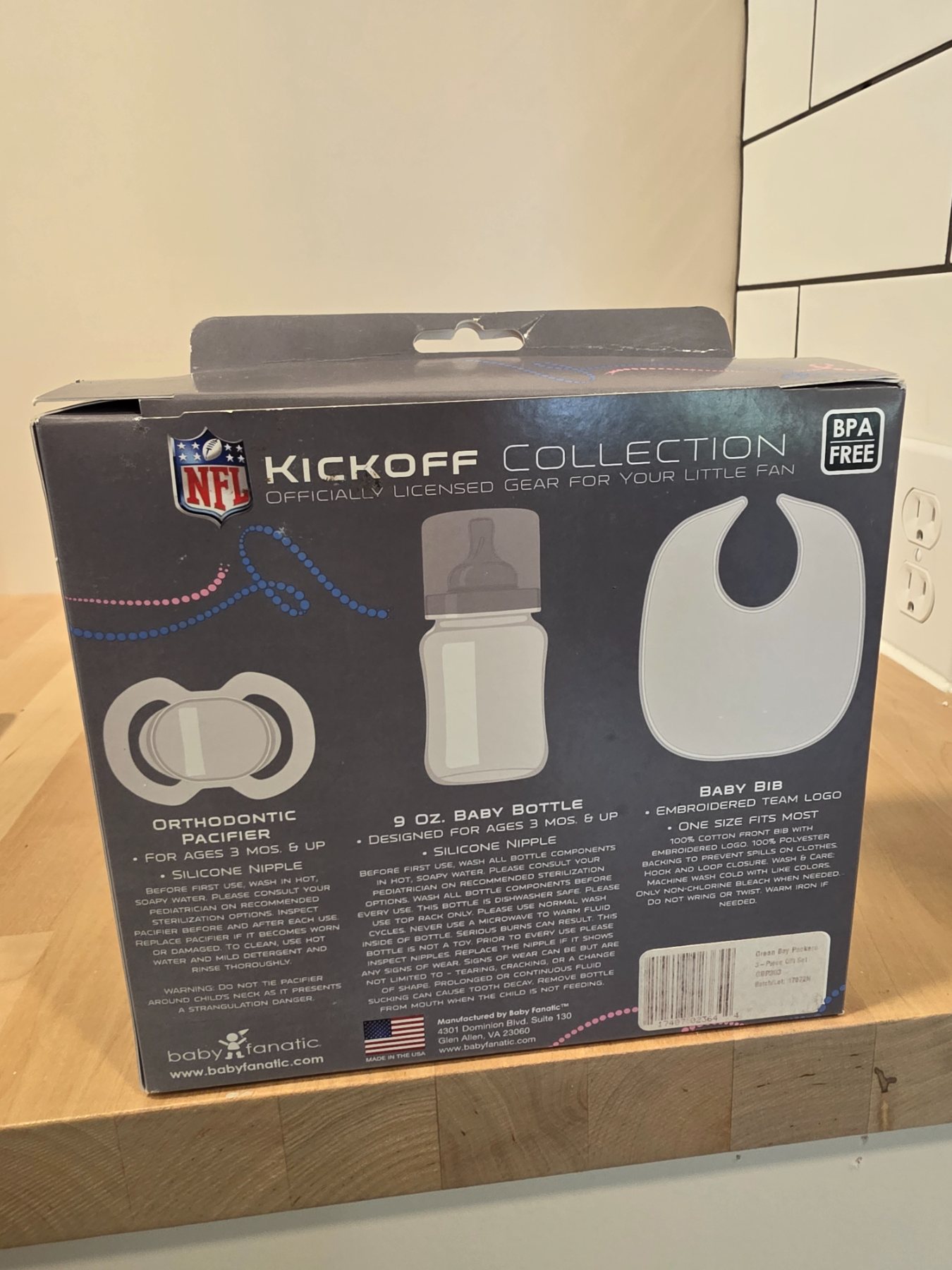 NFL Green Bay Packers Kickoff Collection 3pc Baby Gift Set Bottle Bib Pacifier - Image 2