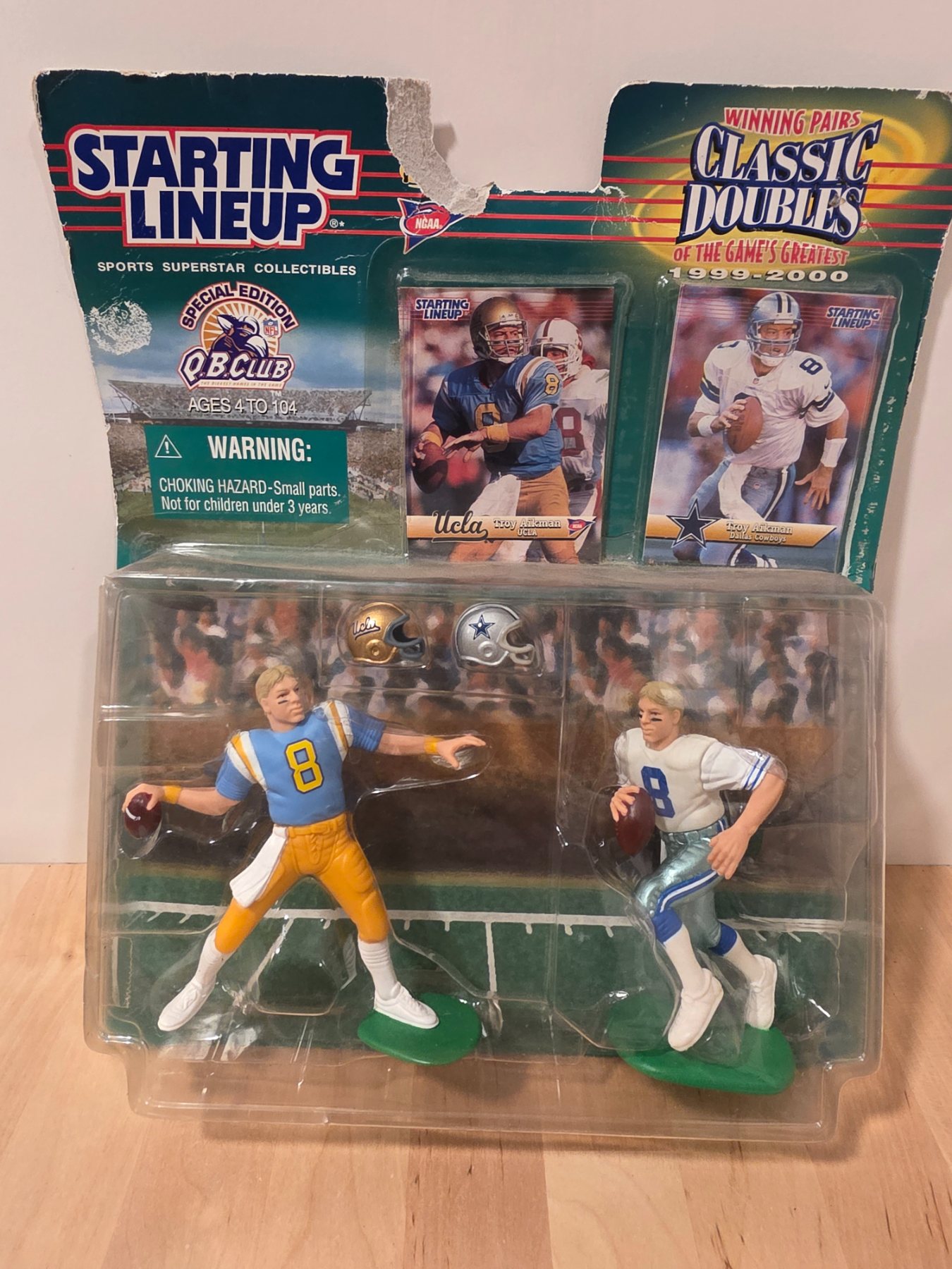 Starting Lineup 1999 Troy Aikman Classic Doubles UCLA & Dallas Cowboys