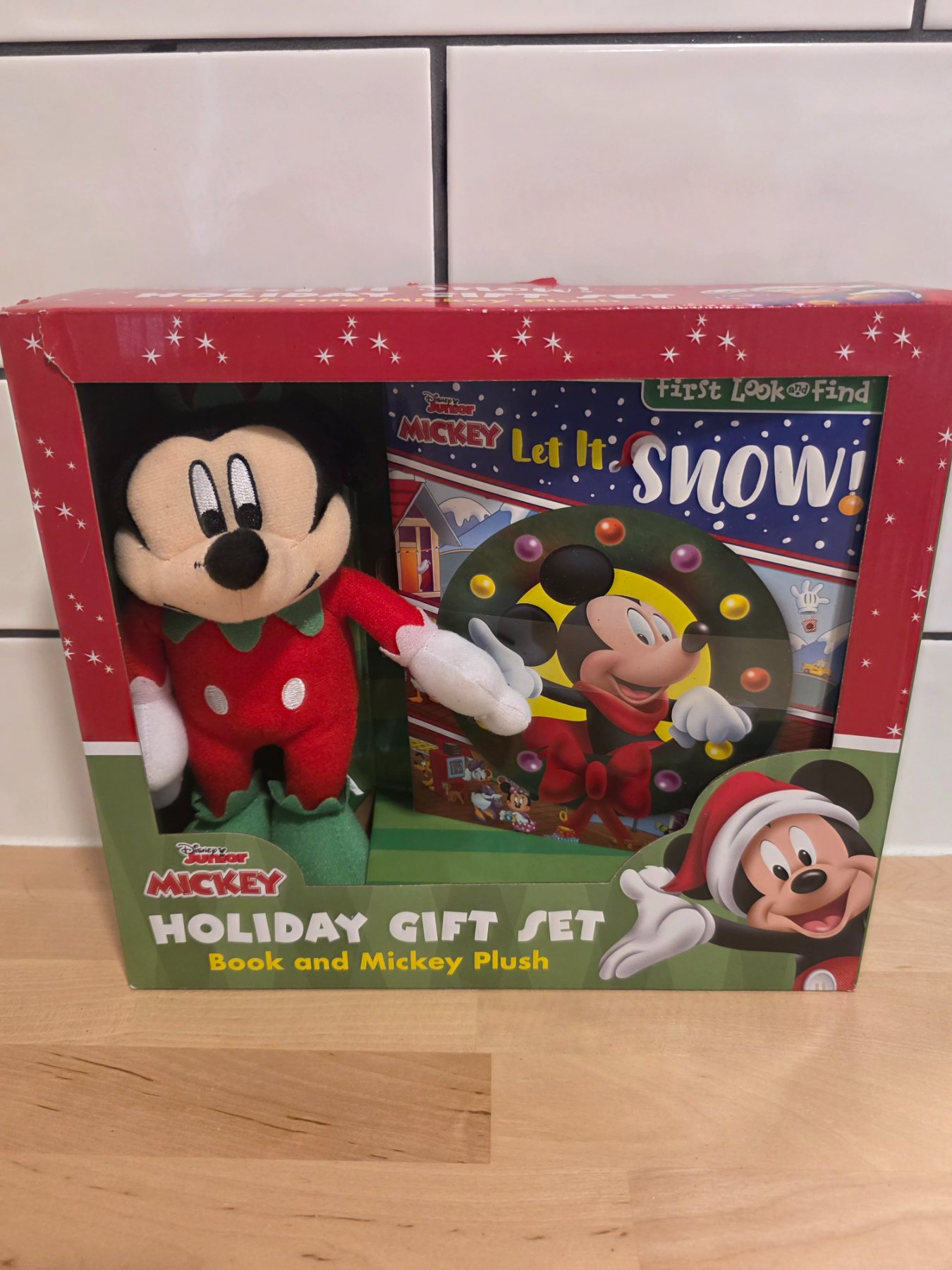 Disney Junior Mickey Mouse Let It Snow Holiday Gift Set Book & Plush