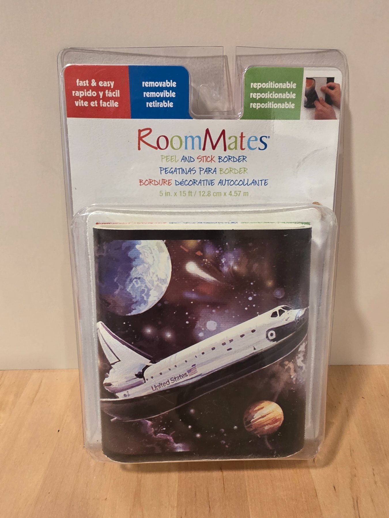 RoomMates Space Shuttle Peel & Stick Wall Border 5 in x 15 ft RMK1002BCS