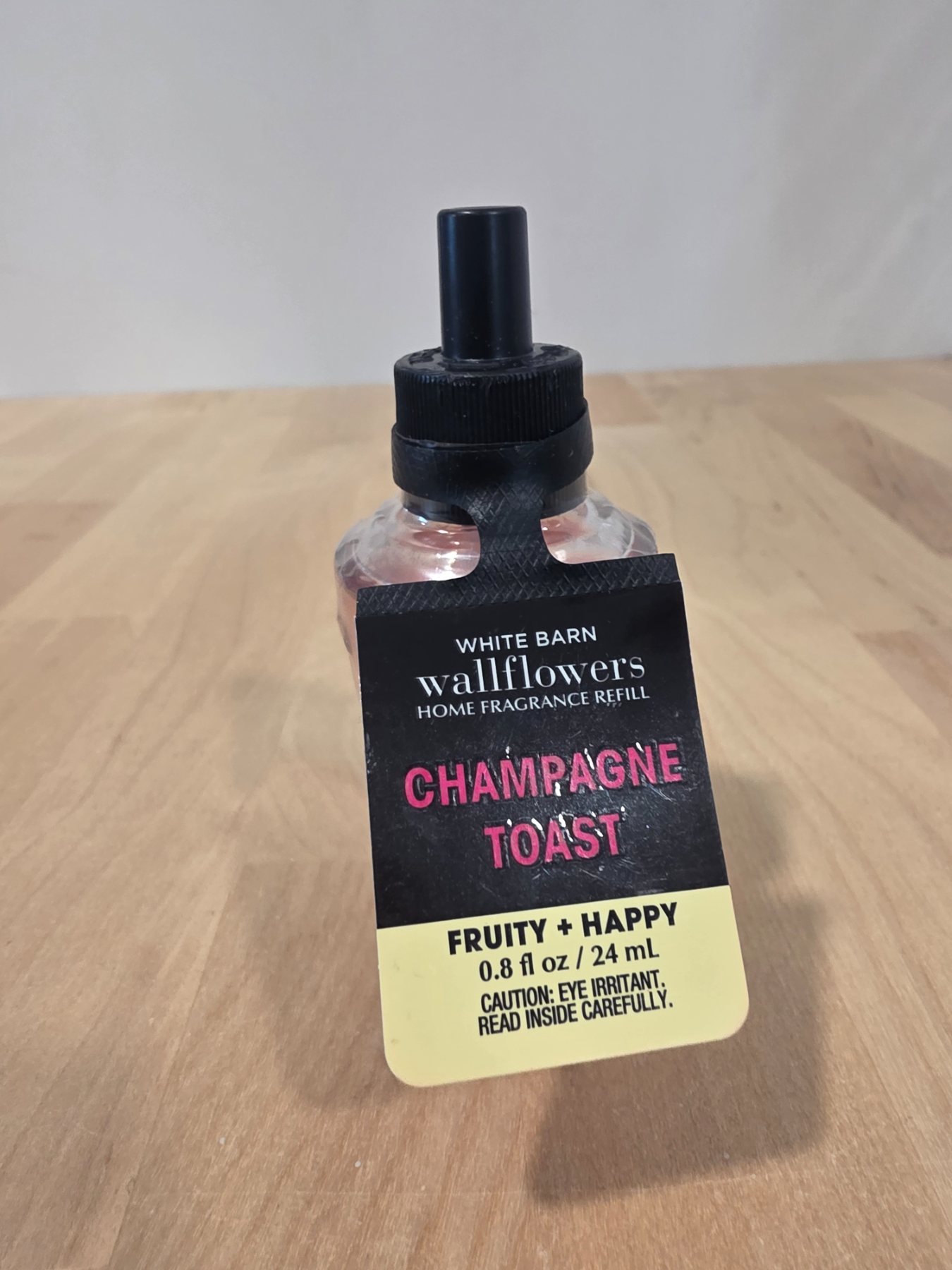White Barn Wallflowers Champagne Toast Home Fragrance Refill 0.8 fl oz