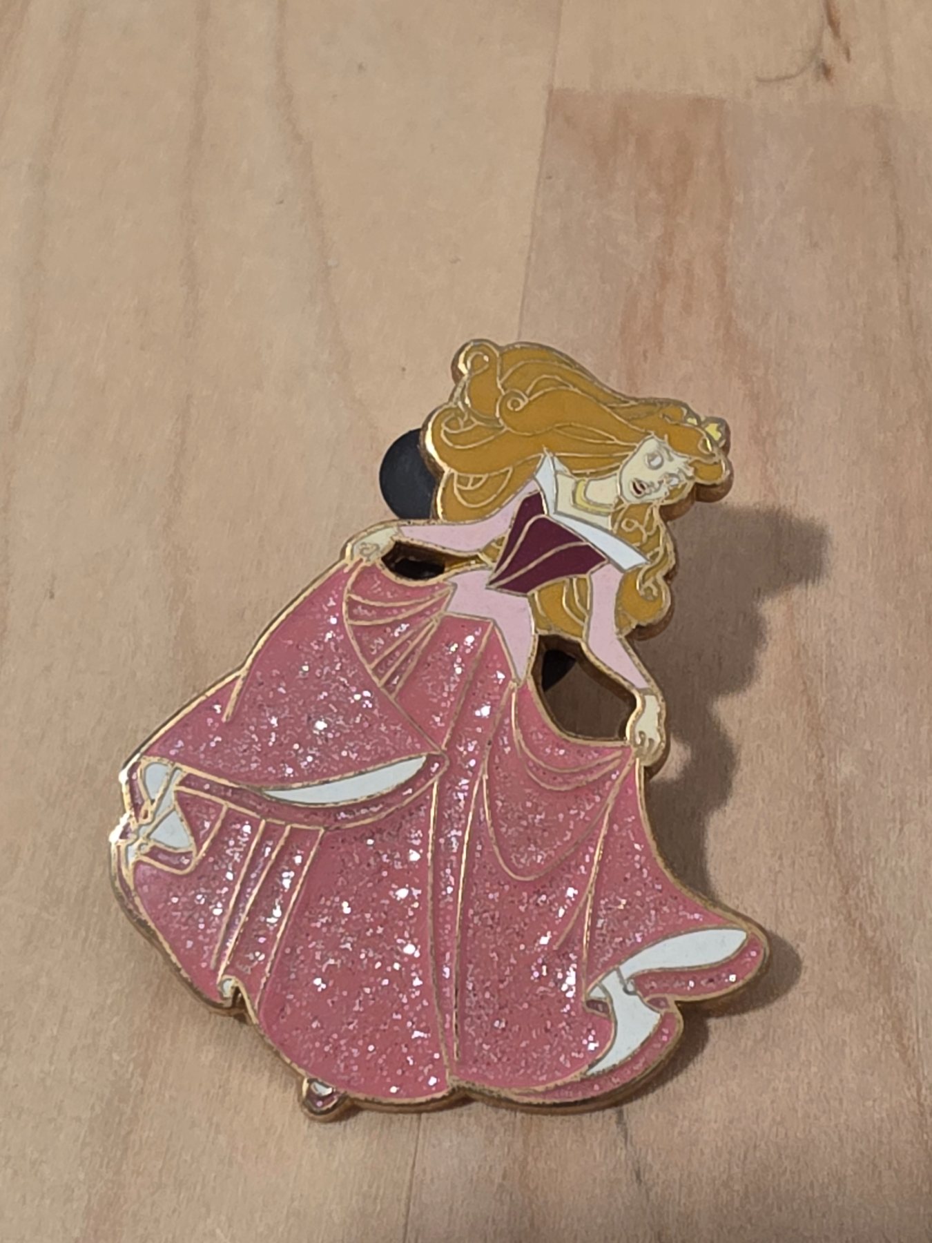 Disney 2008 Sleeping Beauty Princess Aurora Glitter Pink Dress Trading Pin