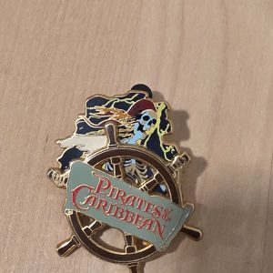 Disney 2006 Pirates of the Caribbean Skeleton Helmsman Moving Wheel Pin