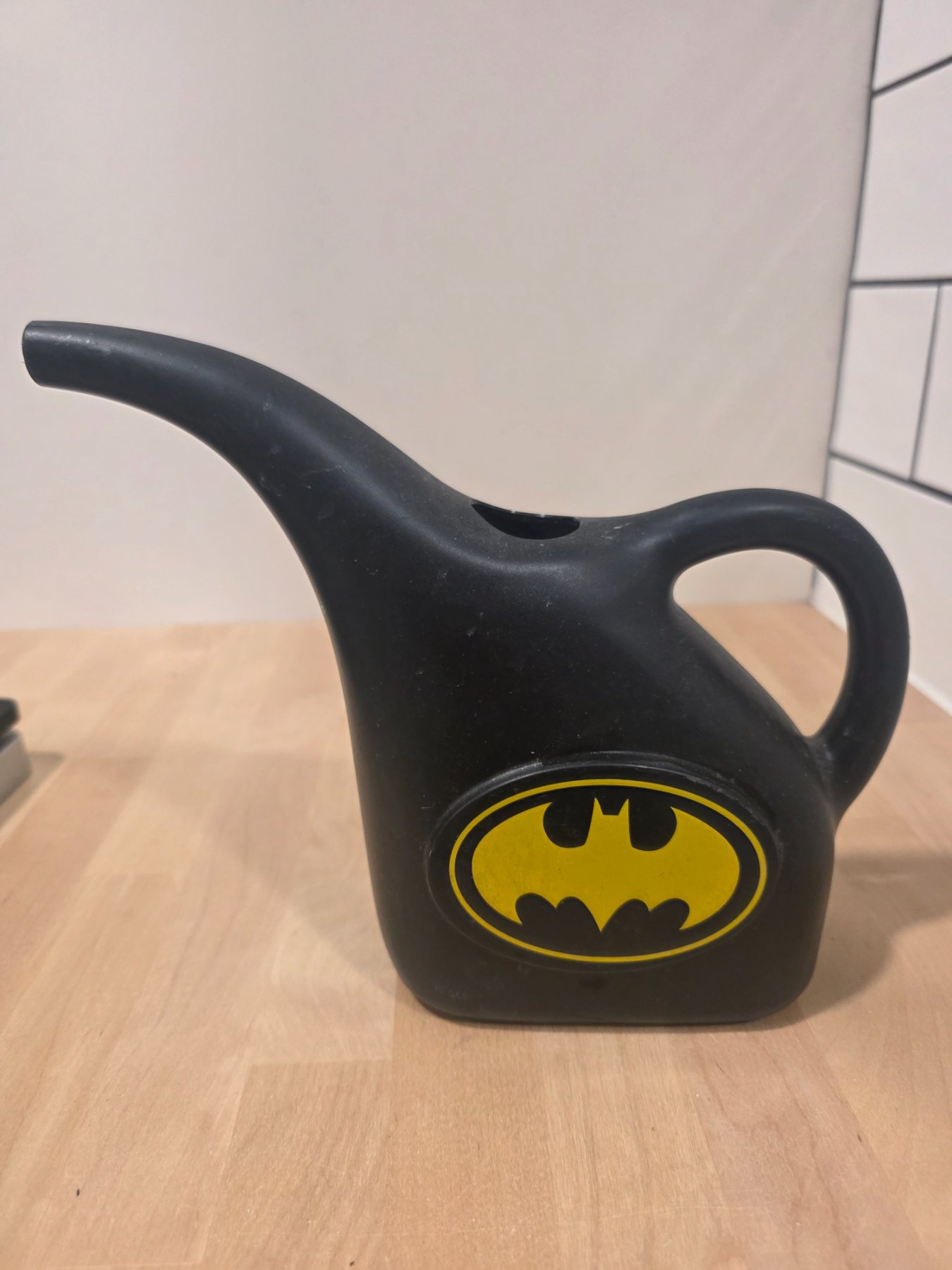 DC Comics Batman Black Plastic Watering Can Midwest Quality Gloves 2018