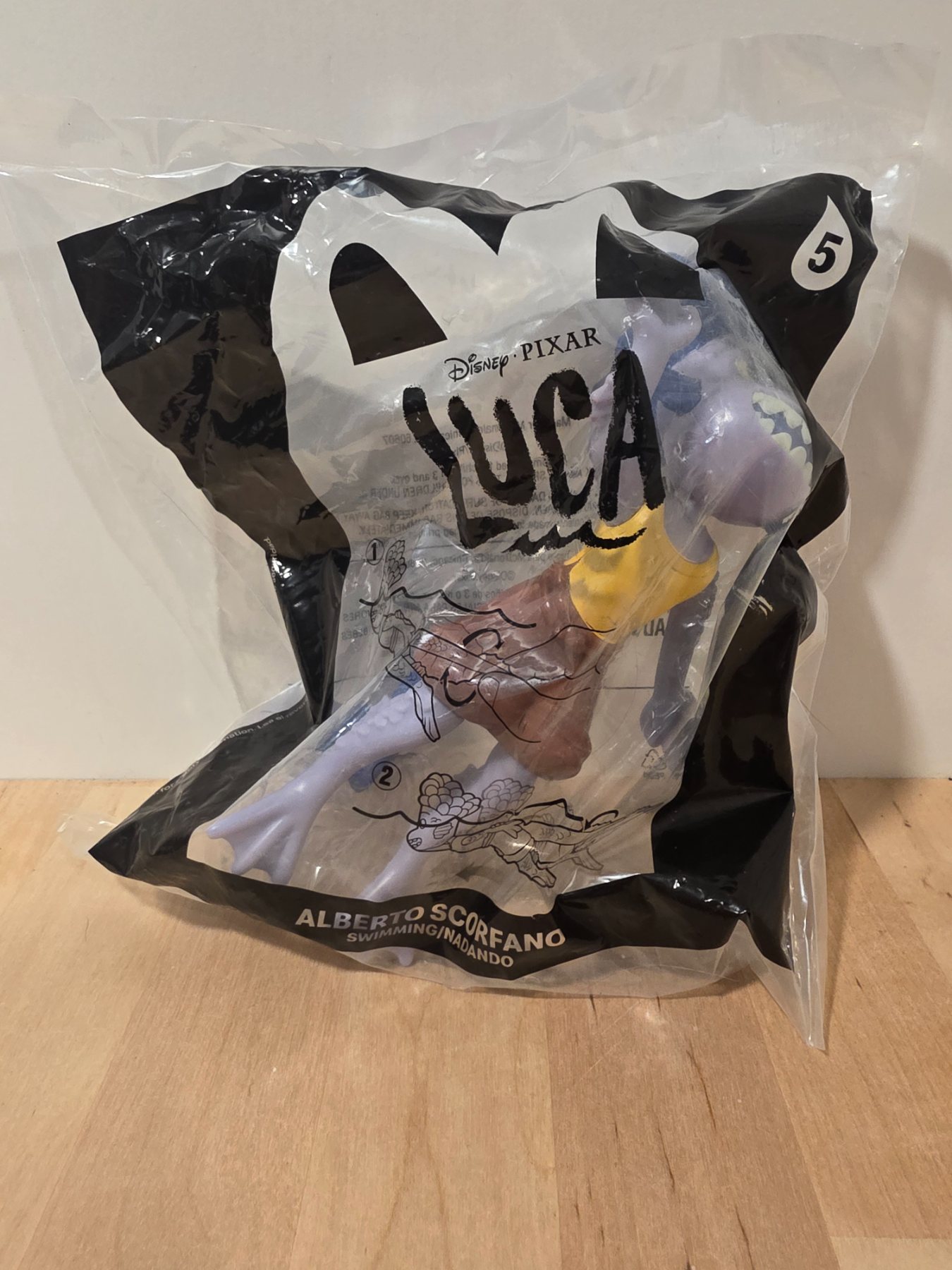 2021 McDonald's Disney Pixar Luca Alberto Scorfano #5 Swimming Toy