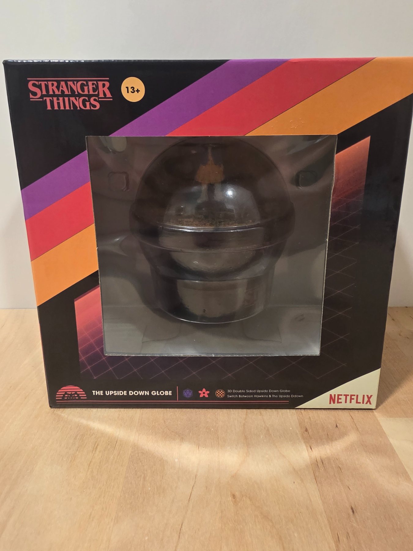 Stranger Things The Upside Down Double-Sided Globe Eleven Demogorgon
