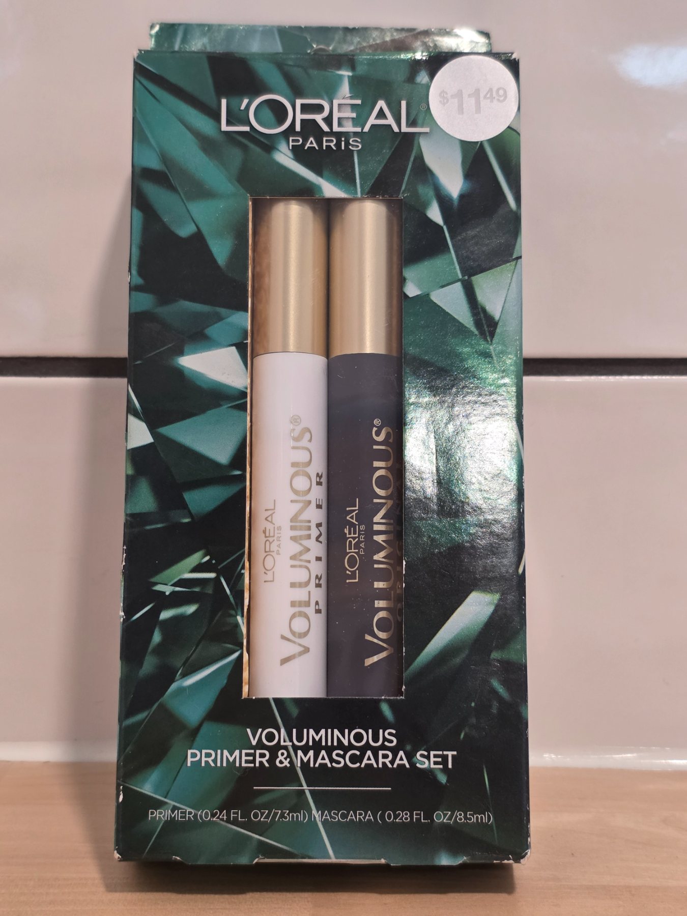 L'Oréal Paris Voluminous Primer & Blackest Black Mascara Set
