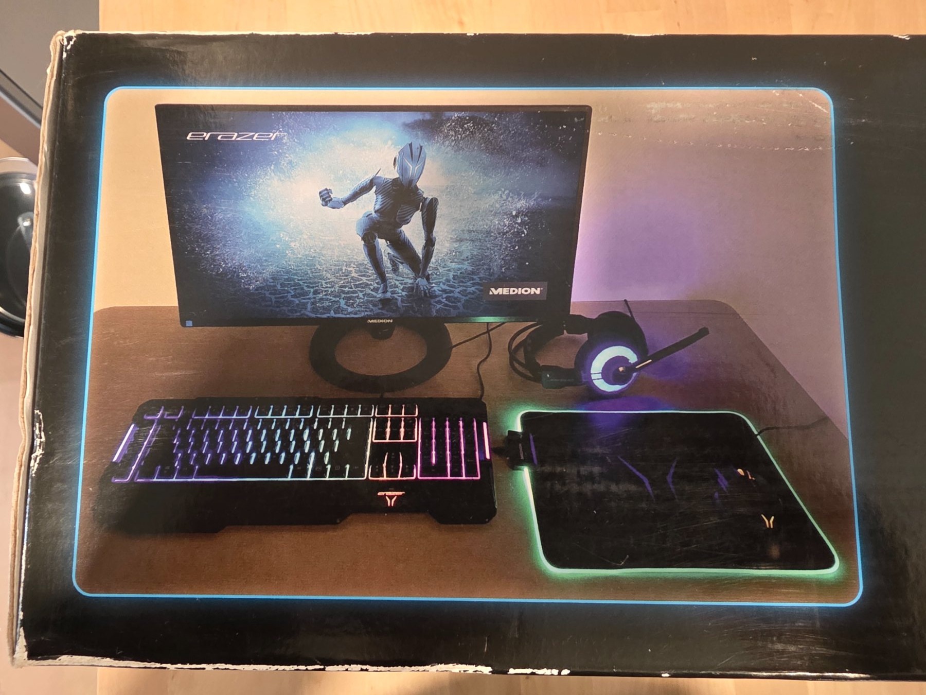 Medion Erazer 4-in-1 Pro Gaming Kit RGB Keyboard Mouse Headset Pad - Image 4