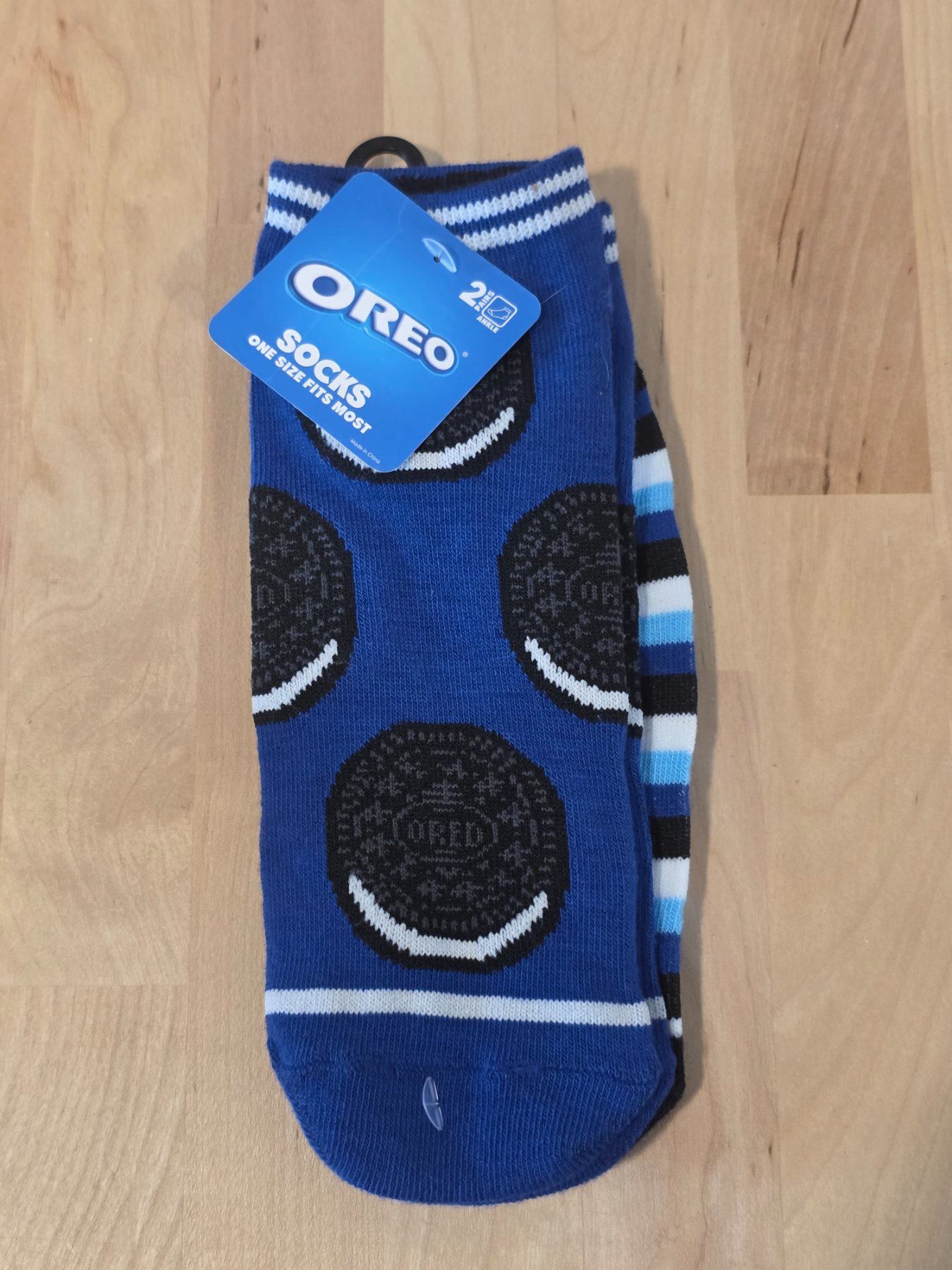 Oreo 2 Pair Ankle Socks One Size Fits Most Blue Black Cookie Print