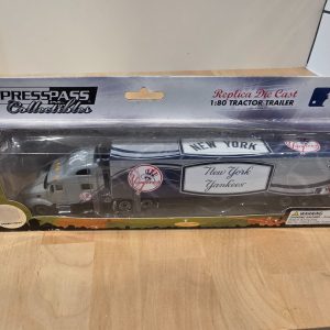 2011 Press Pass New York Yankees 1:80 Die Cast Peterbilt Tractor Trailer