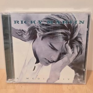 Ricky Martin A Medio Vivir CD 1995 Sony Latin CDZ-81651