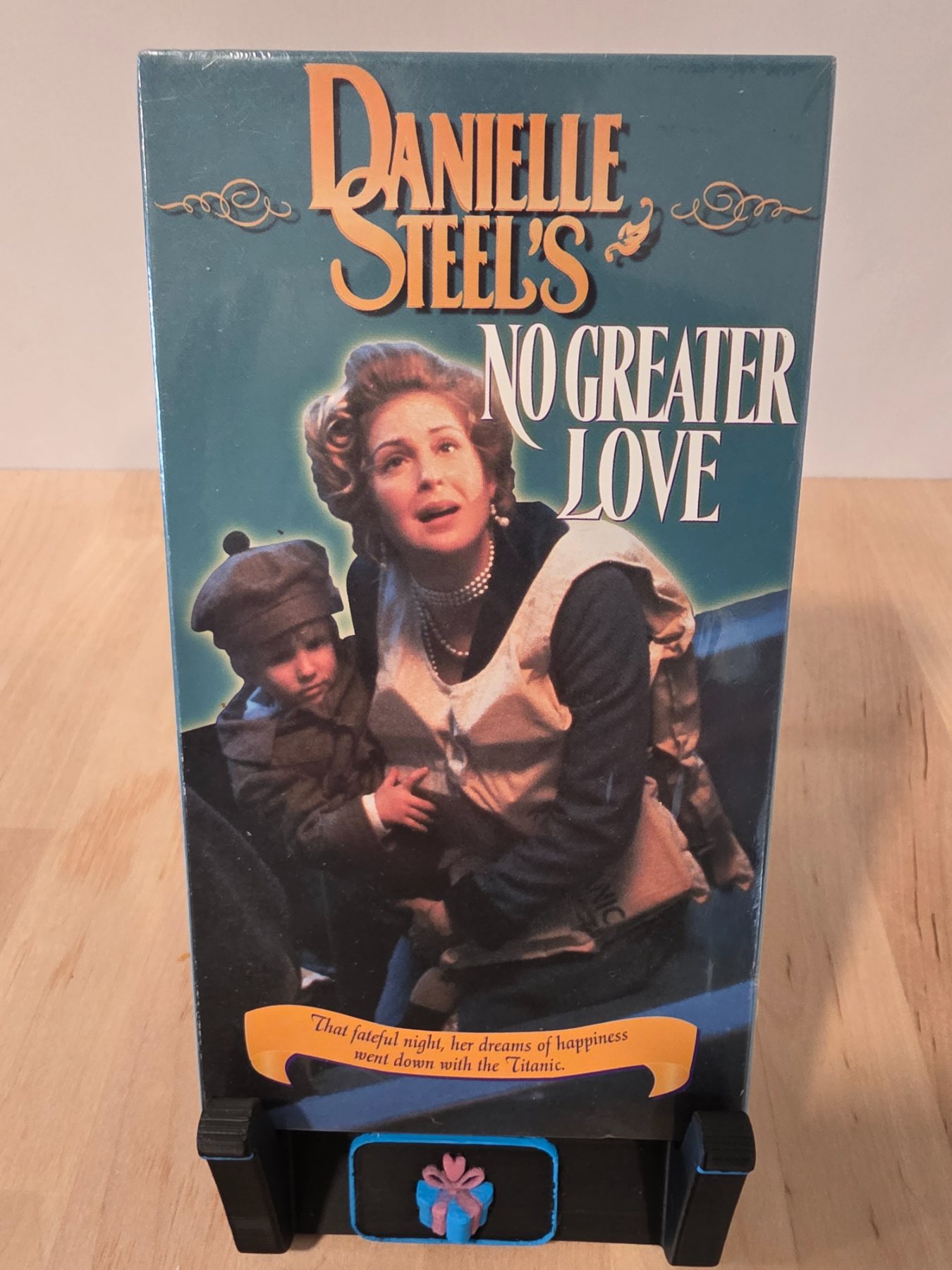 Danielle Steel's No Greater Love VHS 1998 Kelly Rutherford Anchor Bay