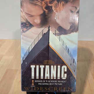 Titanic Widescreen VHS 2-Tape Set 1997 Leonardo DiCaprio Kate Winslet