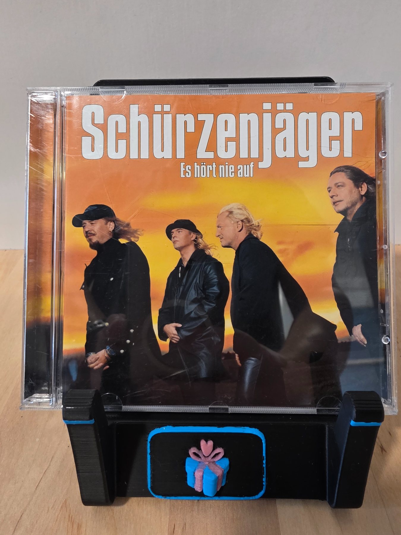 Schürzenjäger Es hört nie auf CD 1999 BMG Ariola German Folk