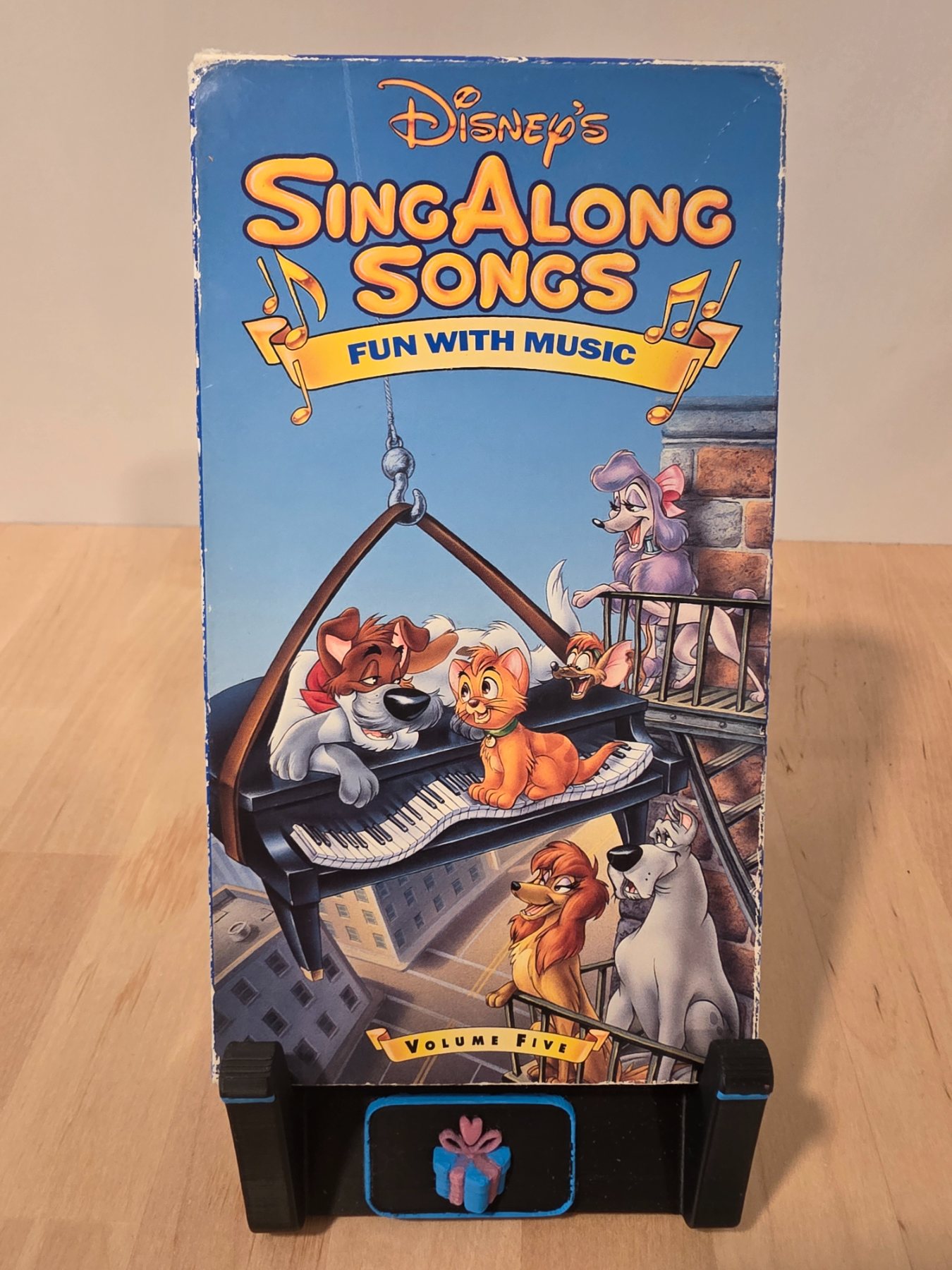 Disney Sing Along Songs Fun with Music Volume Five VHS Oliver & Company