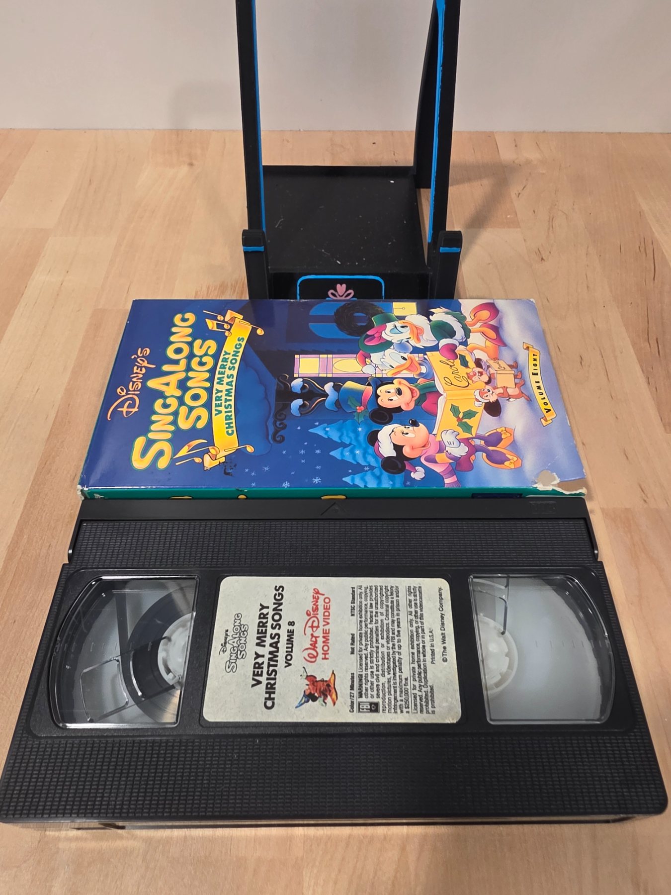 Disney Sing Along Songs Very Merry Christmas Songs Volume Eight VHS - Image 3