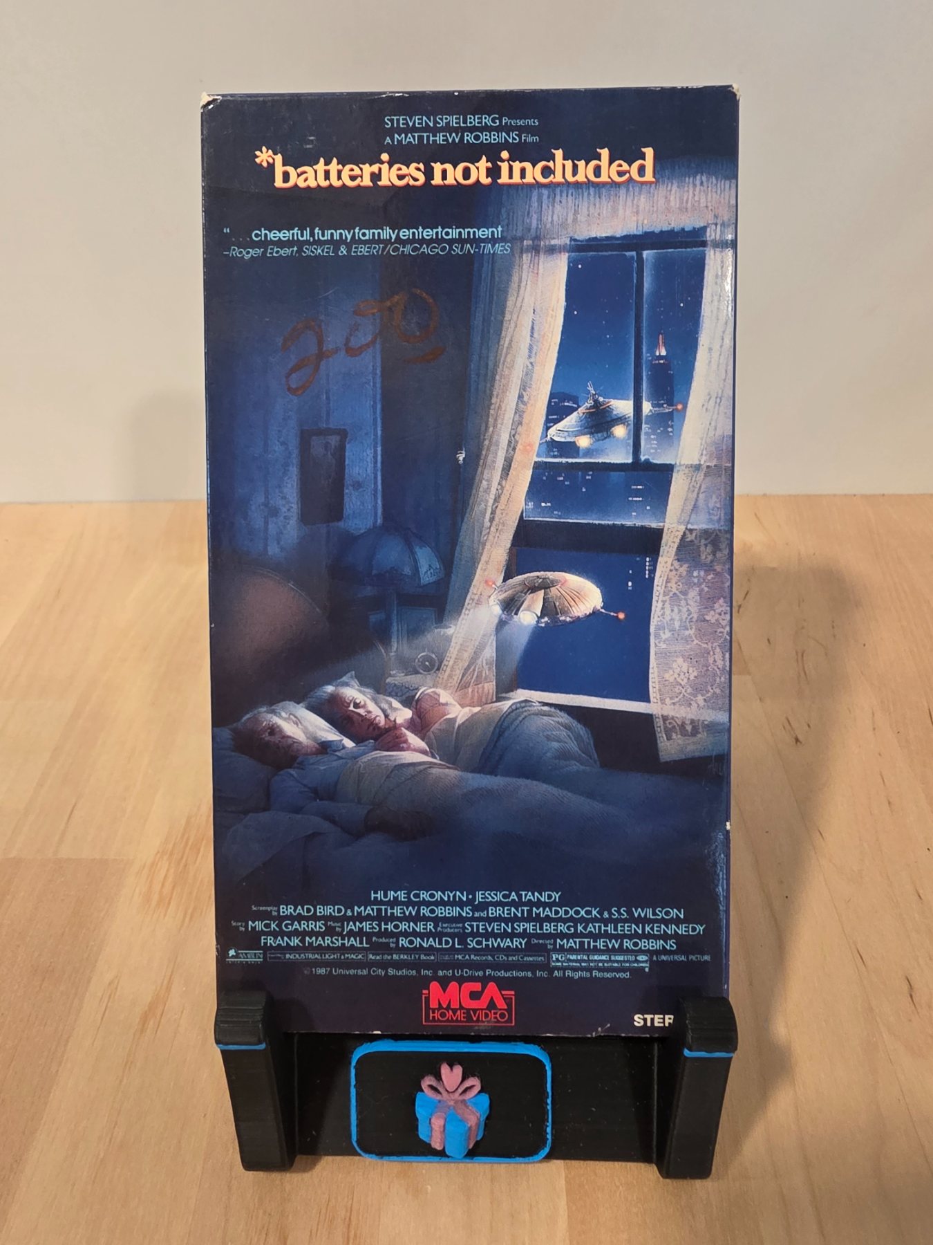 *batteries not included VHS 1988 MCA Home Video Hume Cronyn