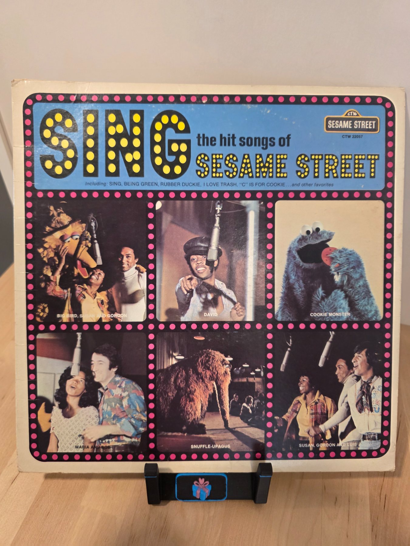 Vintage 1974 Sesame Street Sing The Hit Songs LP CTW 22057 Vinyl