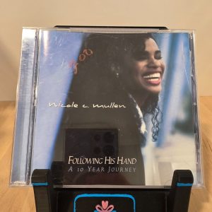 Nicole C. Mullen Following His Hand A 10 Year Journey CD 2001