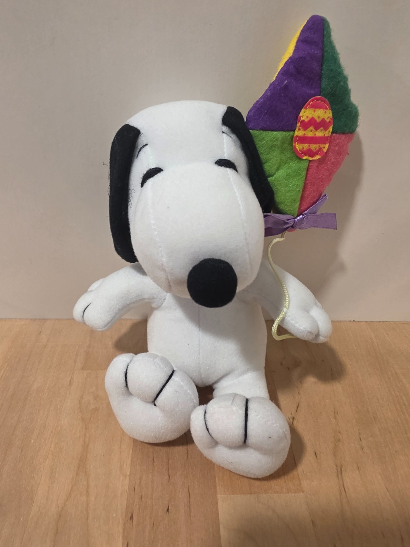 Peanuts Snoopy Easter Plush Dog With Colorful Kite