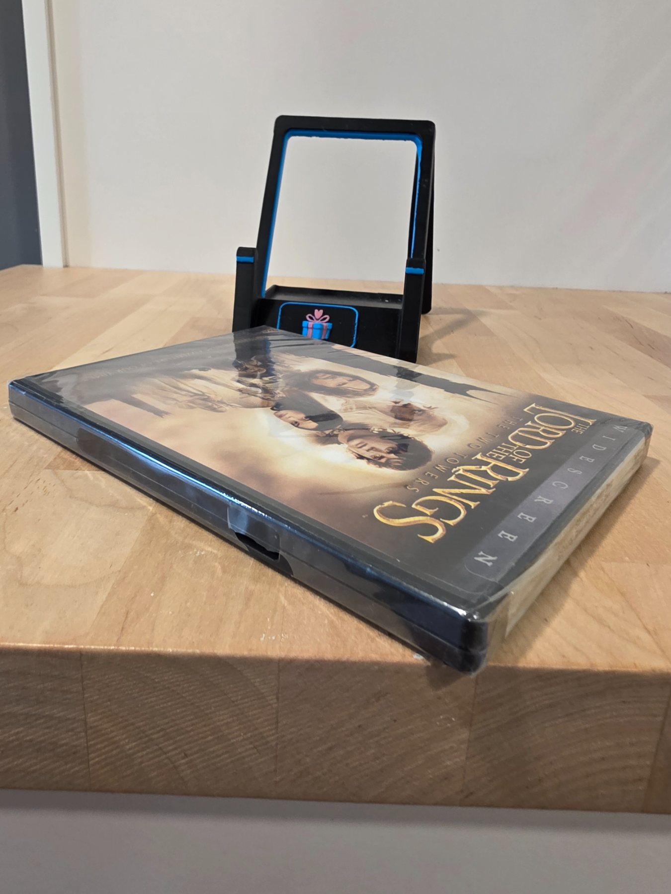 The Lord of the Rings: The Two Towers Widescreen 2-Disc DVD - Image 4