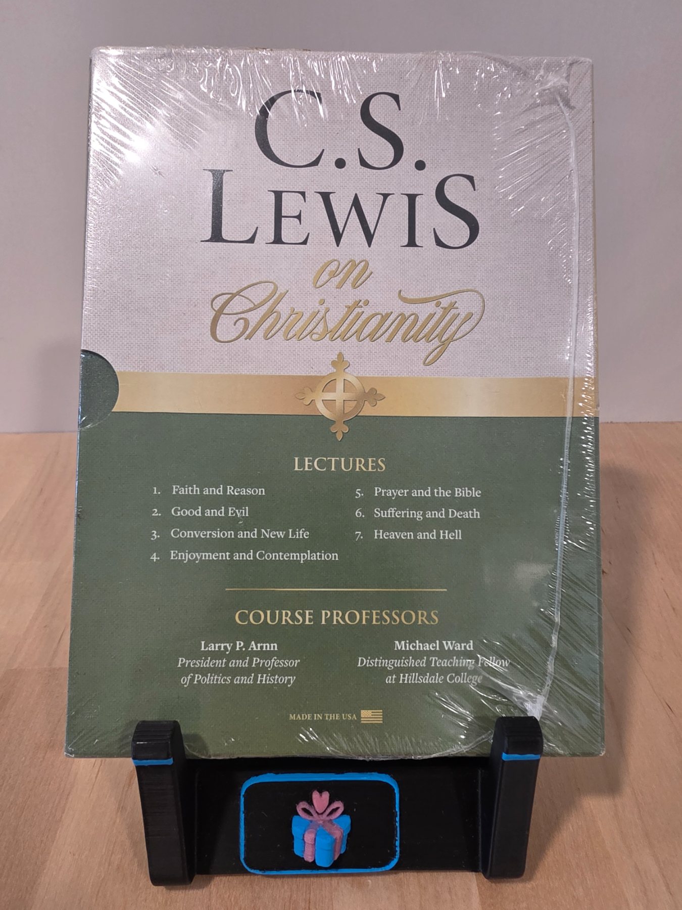C.S. Lewis on Christianity Hillsdale College 2 DVD Course Set - Image 2