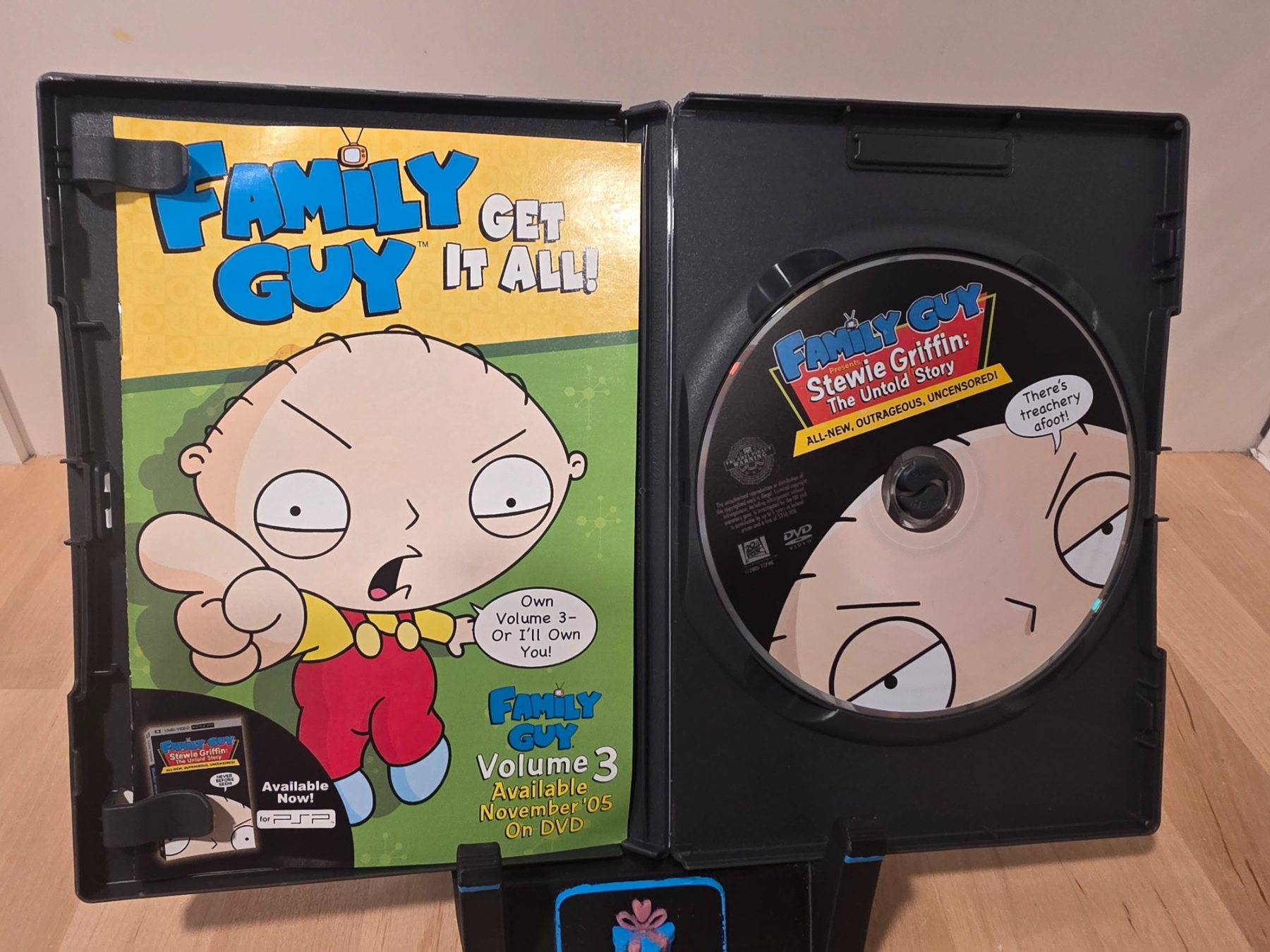 Family Guy Presents Stewie Griffin The Untold Story DVD 2005 Uncensored - Image 3