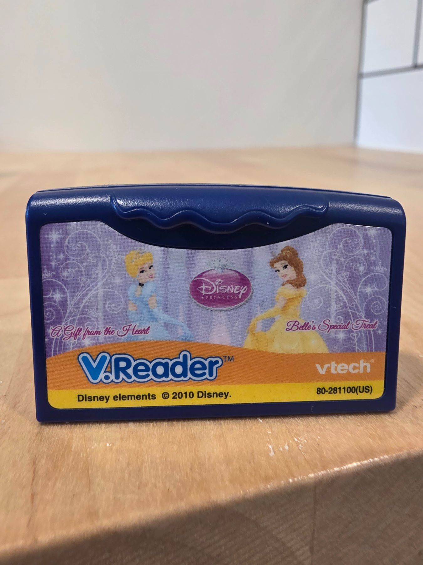 VTech V.Reader Disney Princess Belle's Special Treat A Gift from the Heart