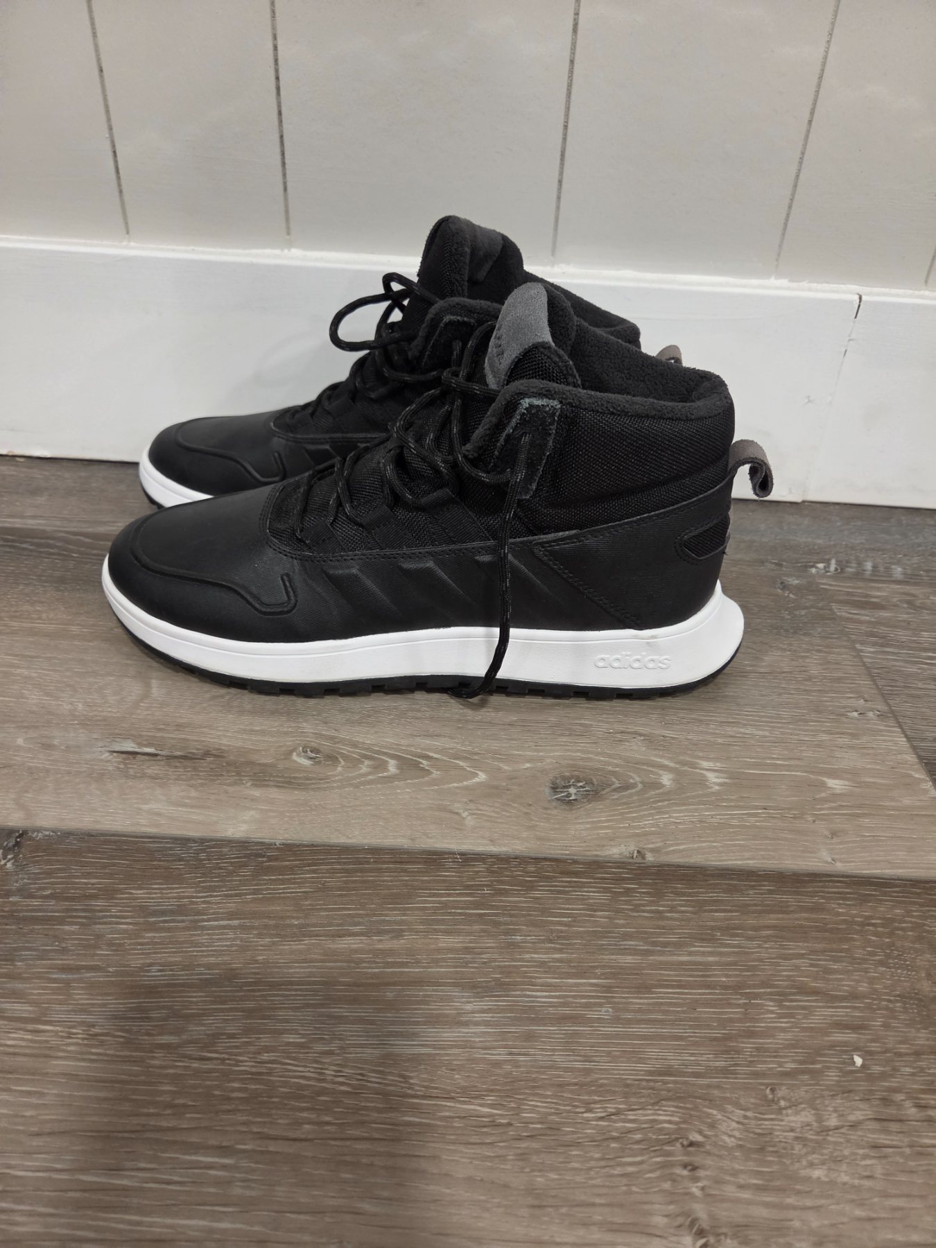 adidas Fusion Storm Mid Winter Boots Men's 10.5 Black EE9709 - Image 4