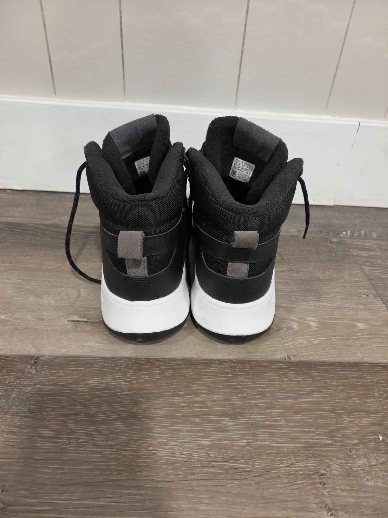 adidas Fusion Storm Mid Winter Boots Men's 10.5 Black EE9709 - Image 5