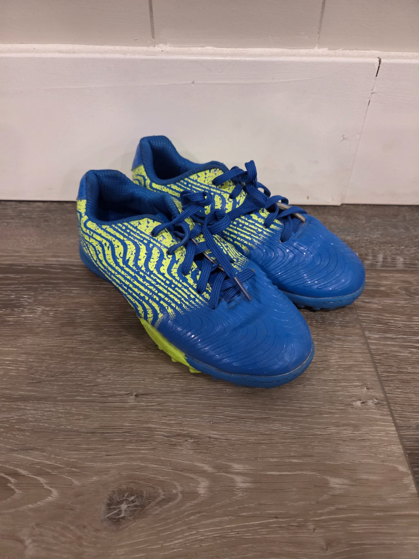 Youth Size 2 Blue Lime Turf Soccer Cleats Shoes