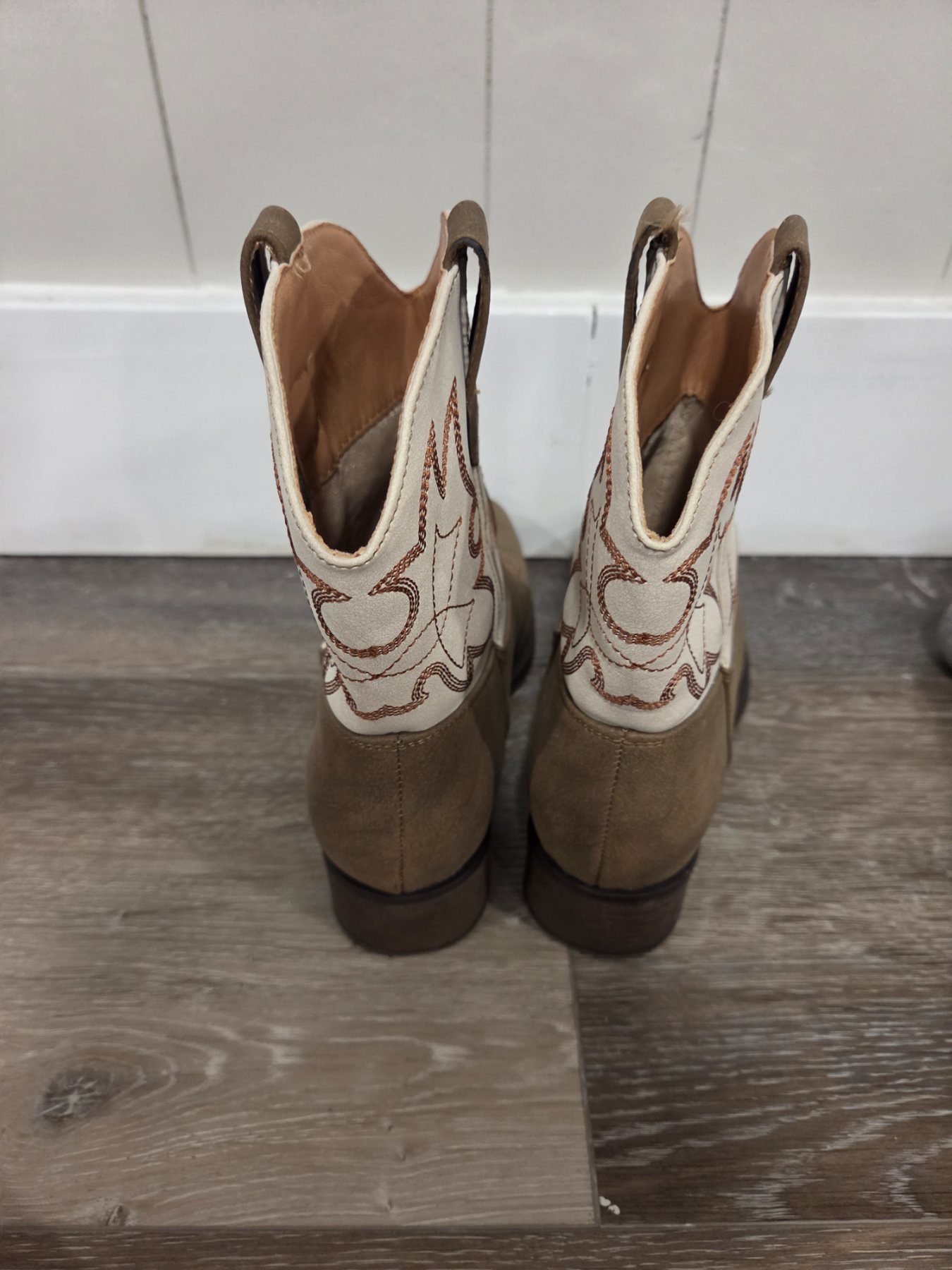 IUV Western Cowboy Boots Women’s Size 6.5 Brown Ivory Embroidered - Image 5