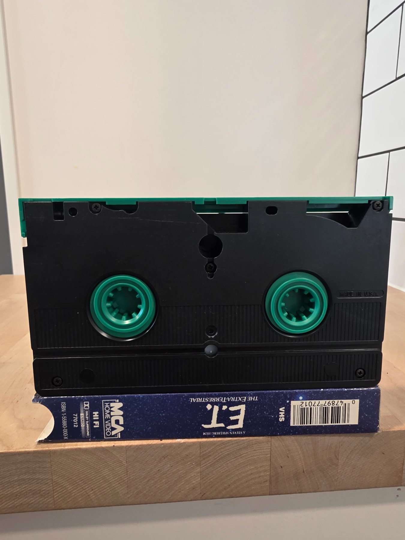 E.T. The Extra-Terrestrial VHS 1988 MCA Hi-Fi Stereo Green Reels - Image 4