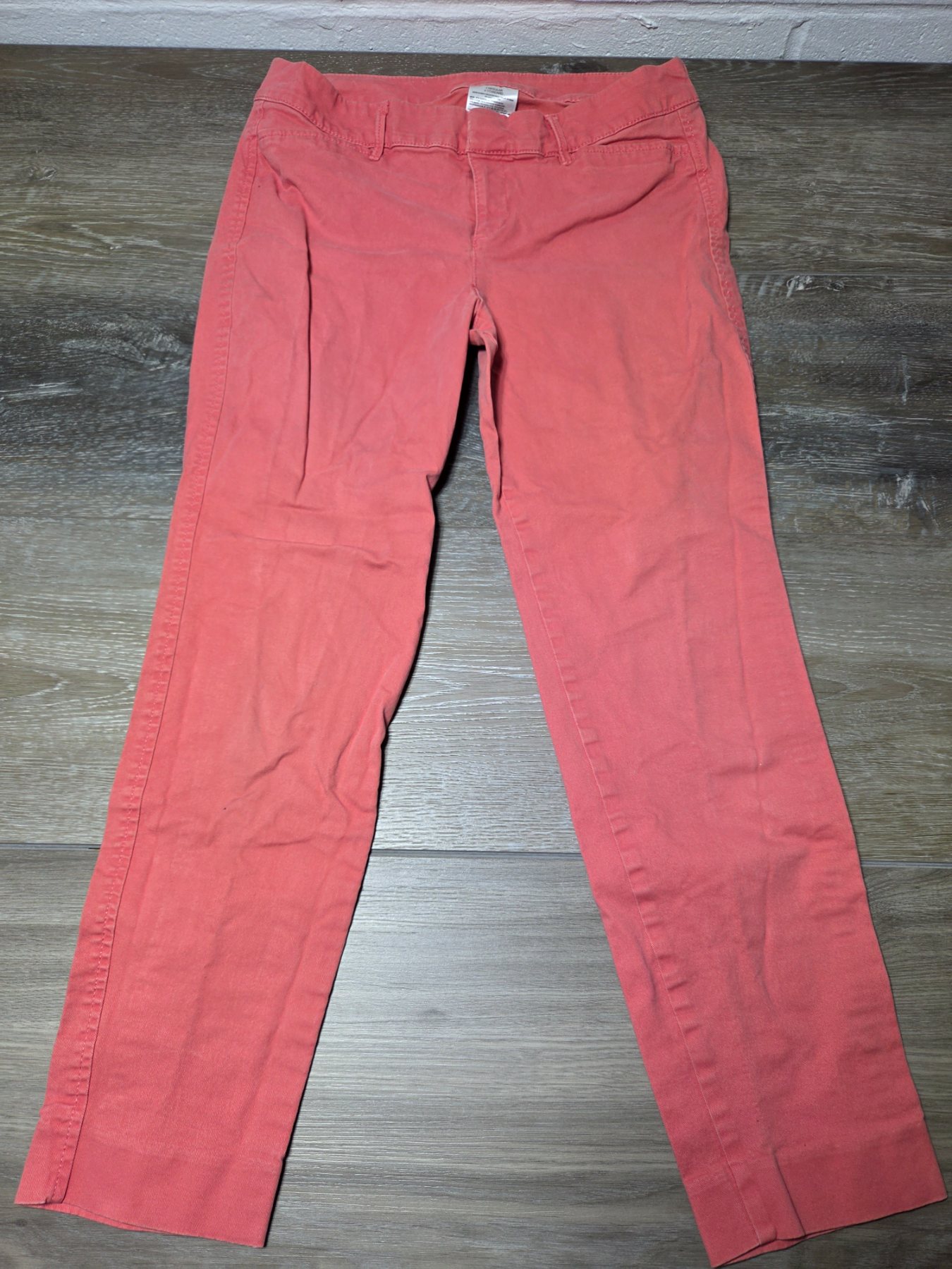 Old Navy Chino Pants Women's 4 Regular Coral Pink Stretch Straight Leg - Image 4
