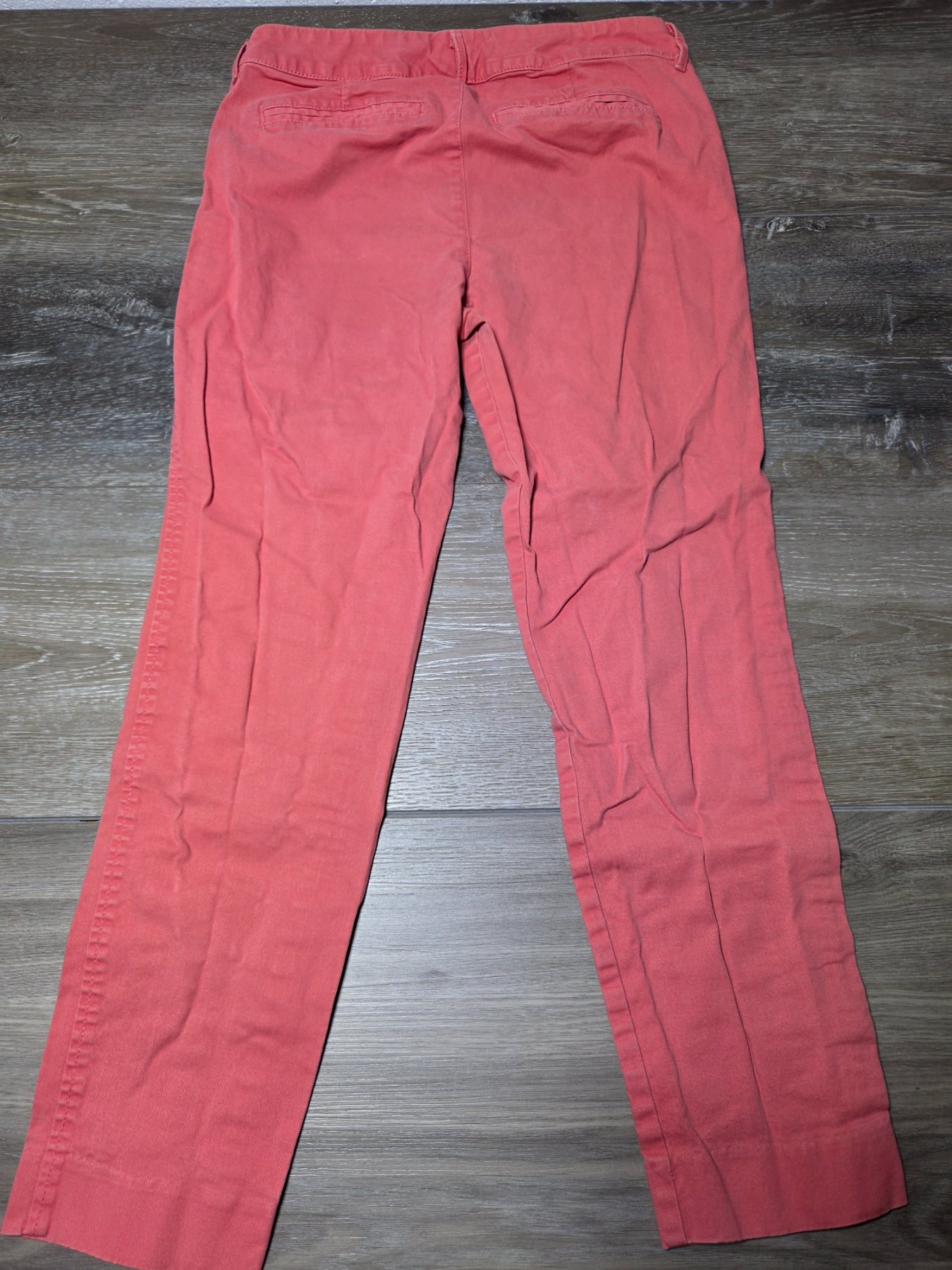 Old Navy Chino Pants Women's 4 Regular Coral Pink Stretch Straight Leg - Image 6