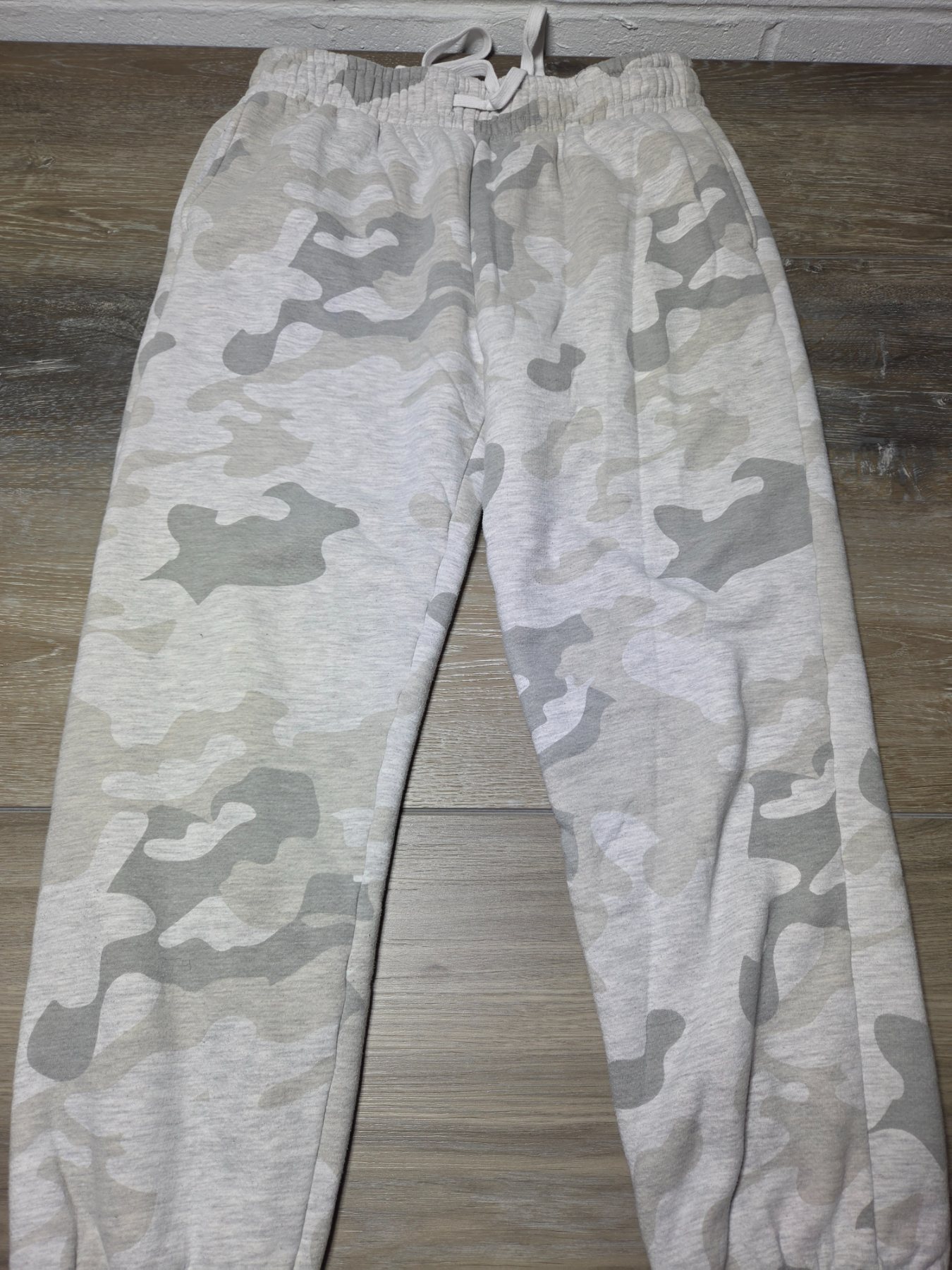 No Boundaries Camo Faux Shearling Jogger Sweatpants Girls M 8-10 Gray - Image 3