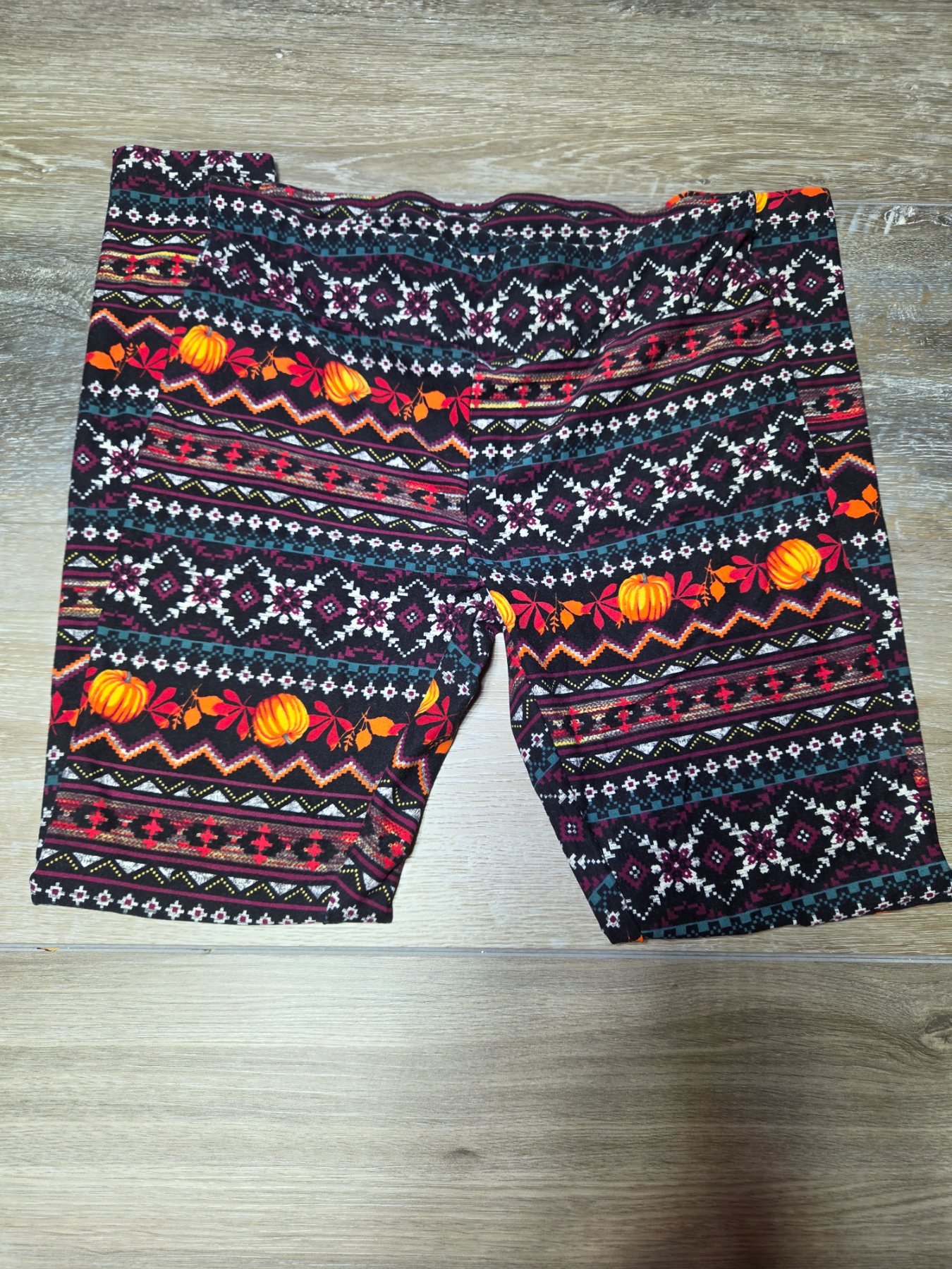 Celebrate Halloween Pumpkin Aztec Print Leggings Women's M 8-10 Black