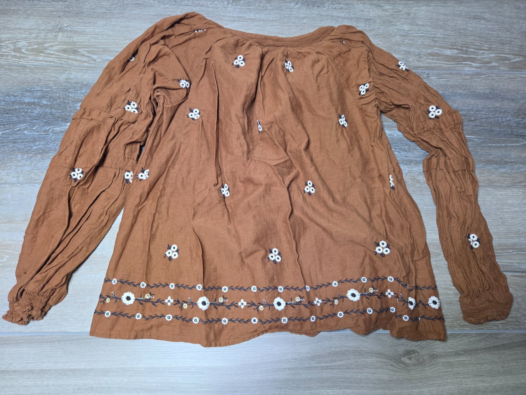 Old Navy Embroidered Peasant Blouse Women's M Brown Long Sleeve Boho - Image 4
