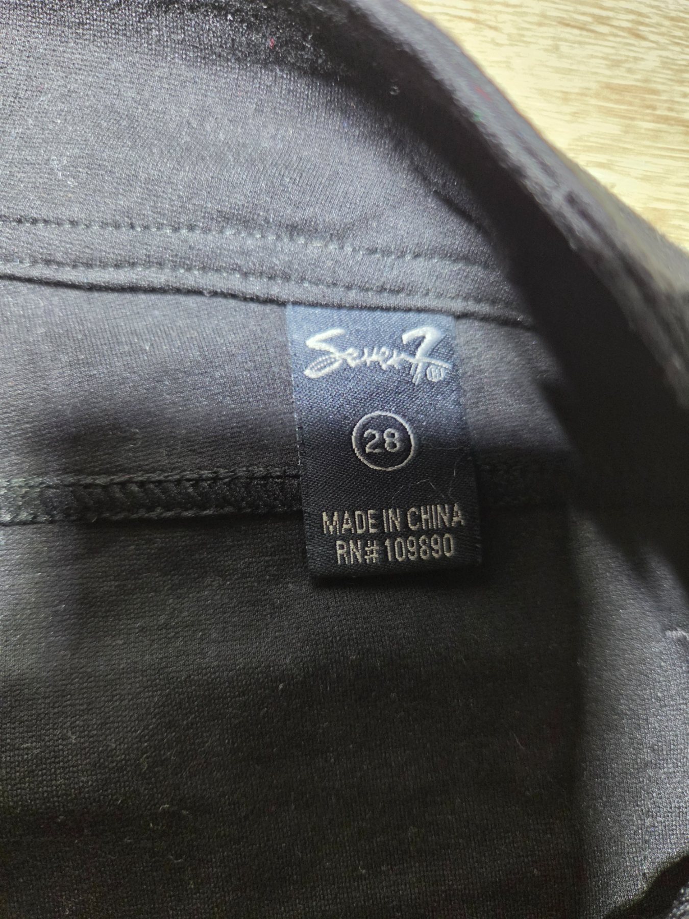 Seven7 Women’s Black Bootcut Stretch Jeans Size 28 - Image 4