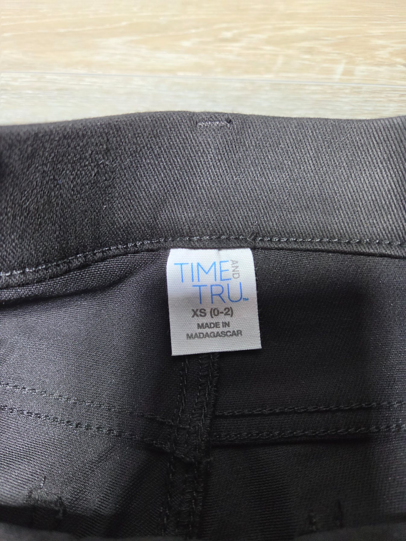 Time and Tru High Rise Stretch Fitted Jeggings Women's XS Black - Image 2