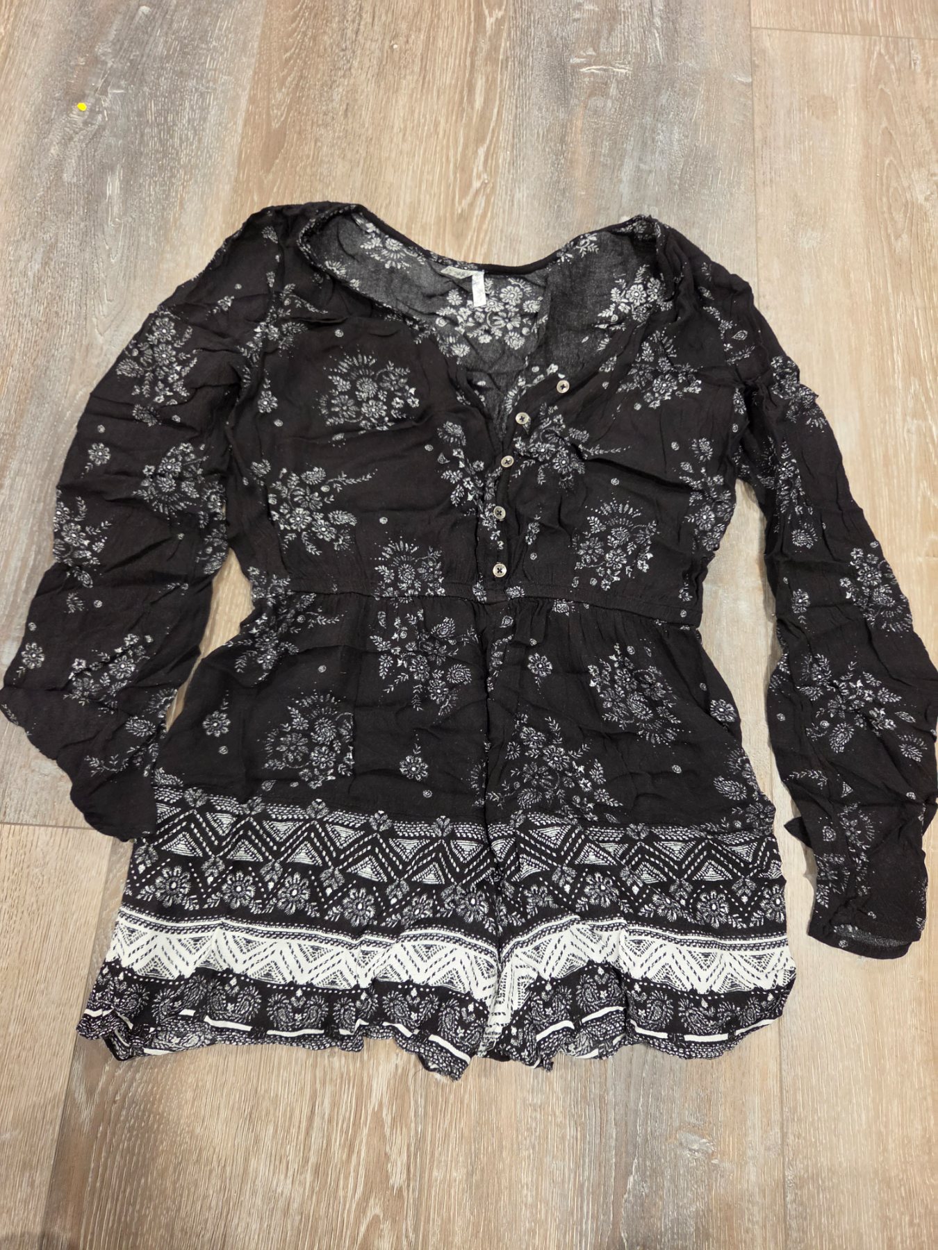 Mudd Floral Long Sleeve Romper Women's M Black White Boho