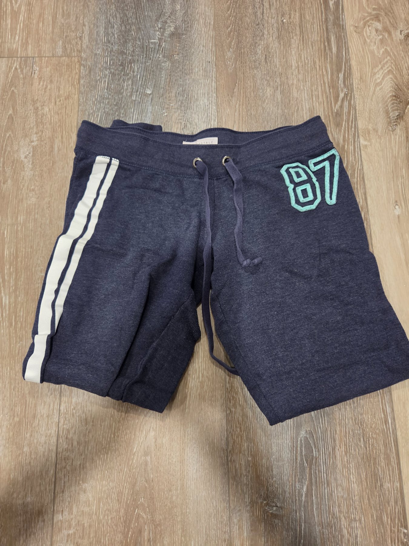 Aeropostale 87 Varsity Jogger Sweatpants Women's M Navy Blue Stripe