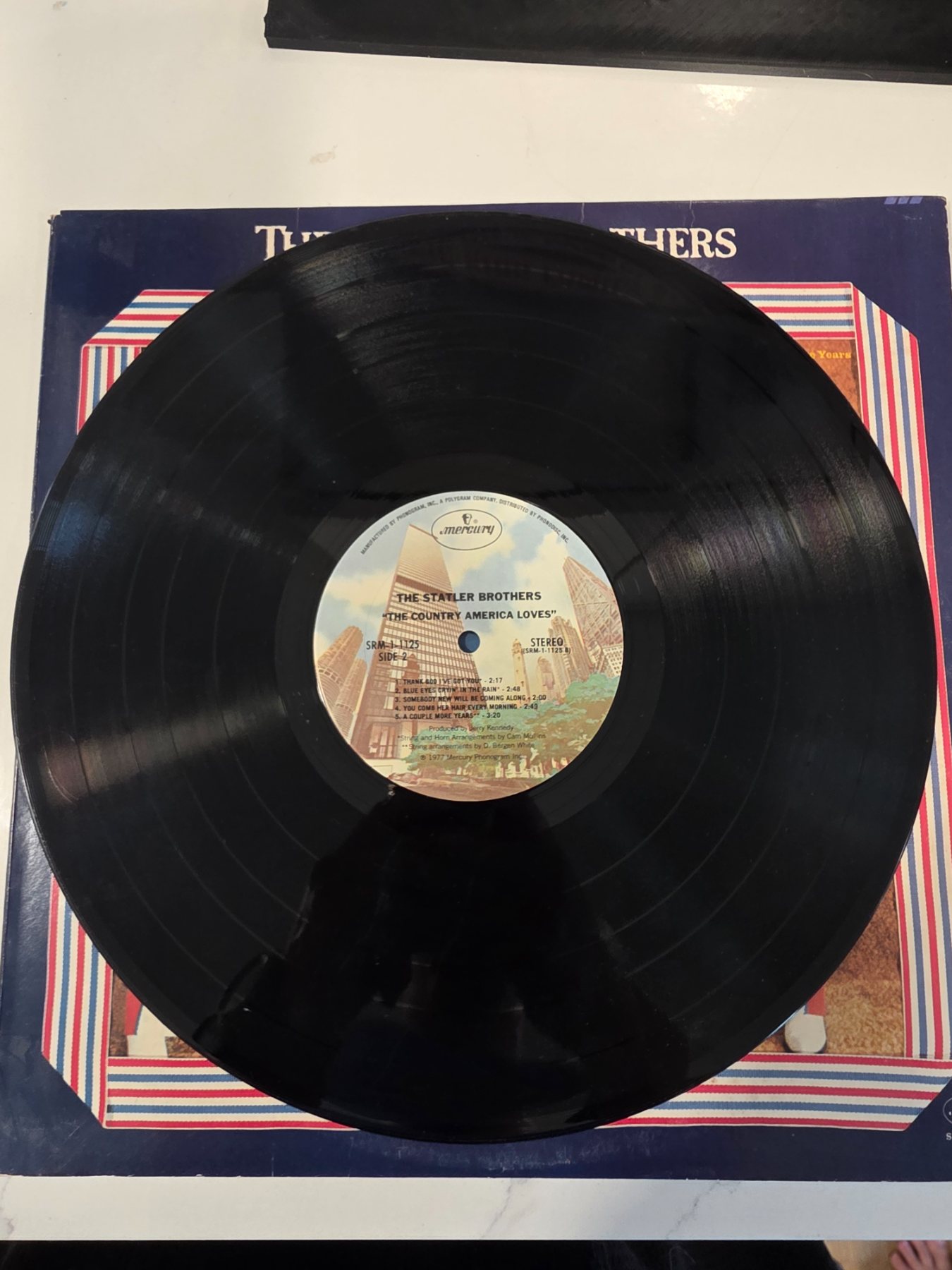 The Statler Brothers The Country America Loves 1977 Mercury LP SRM-1-1125 - Image 4