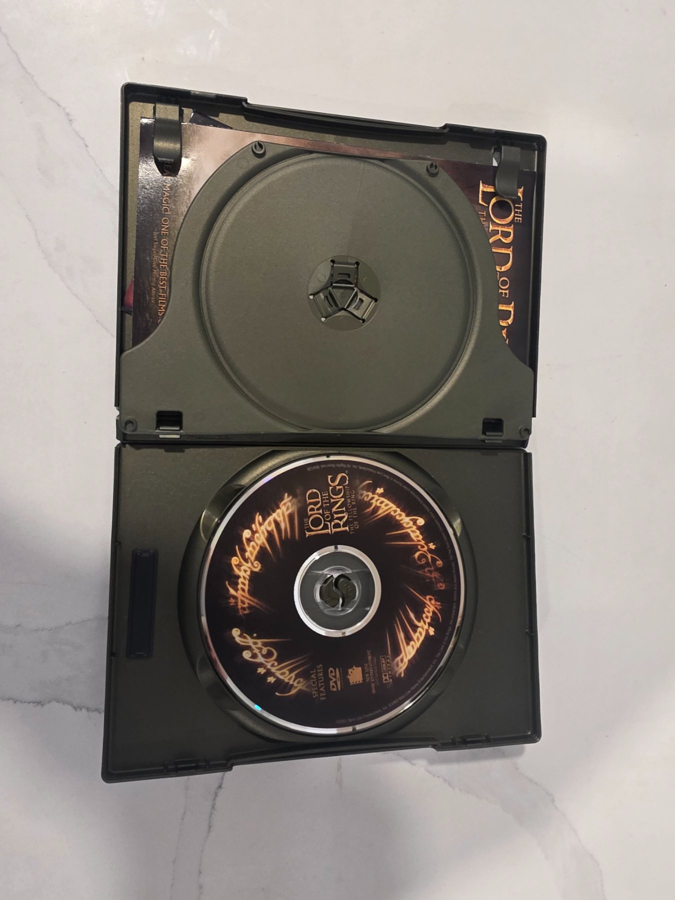 The Lord of the Rings The Fellowship of the Ring Fullscreen 2-Disc DVD - Image 4