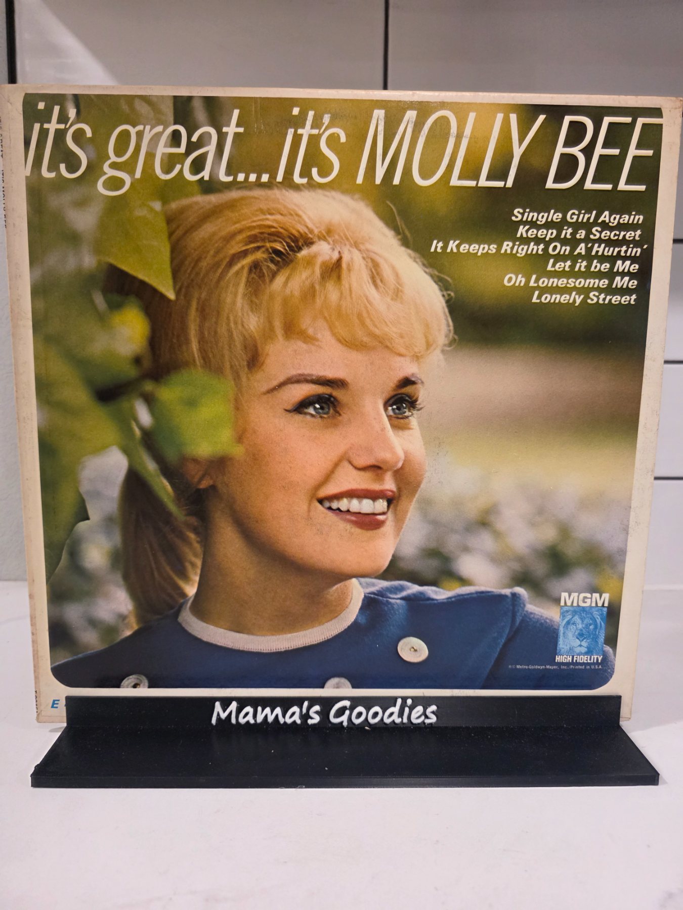 Molly Bee It's Great...It's Molly Bee MGM T-90461 Country LP
