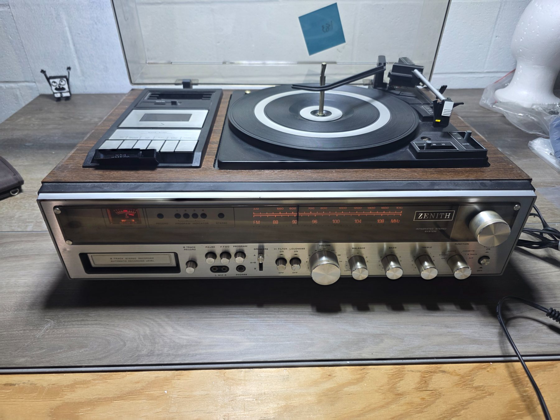 Vintage Zenith IS4041 AM/FM Stereo Turntable 8 Track Cassette Parts Repair